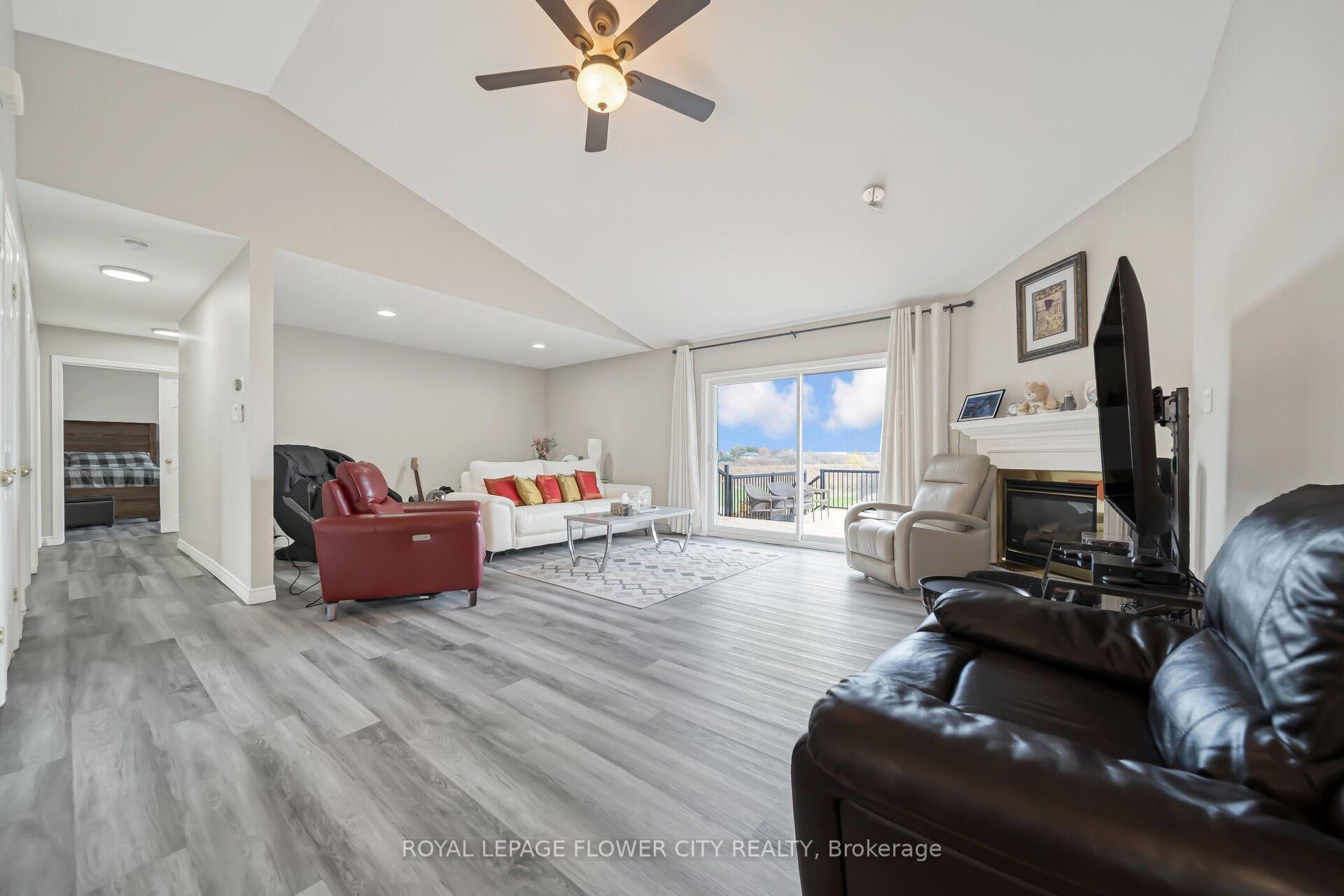 Photo 8 of 14 Stardust Drive N, Thames Centre, Rural Thames Centre — HOMEH
