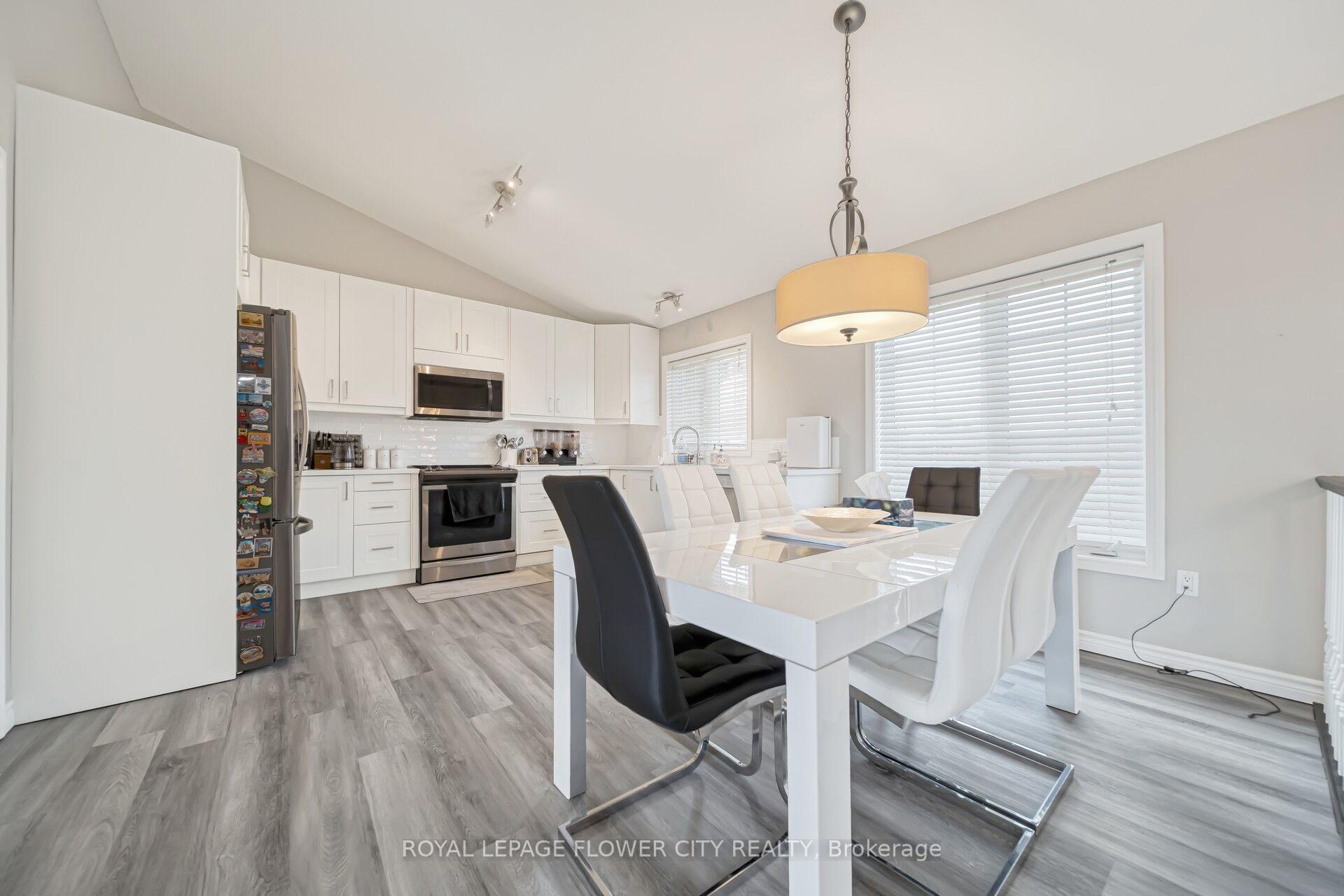 Photo 10 of 14 Stardust Drive N, Thames Centre, Rural Thames Centre — HOMEH