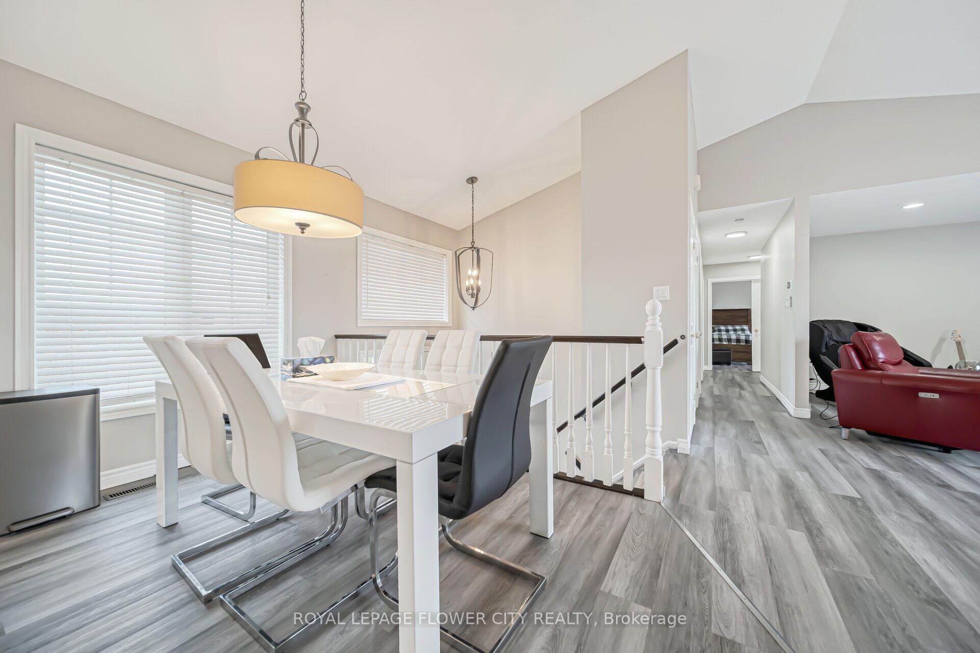 Photo 11 of 14 Stardust Drive N, Thames Centre, Rural Thames Centre — HOMEH