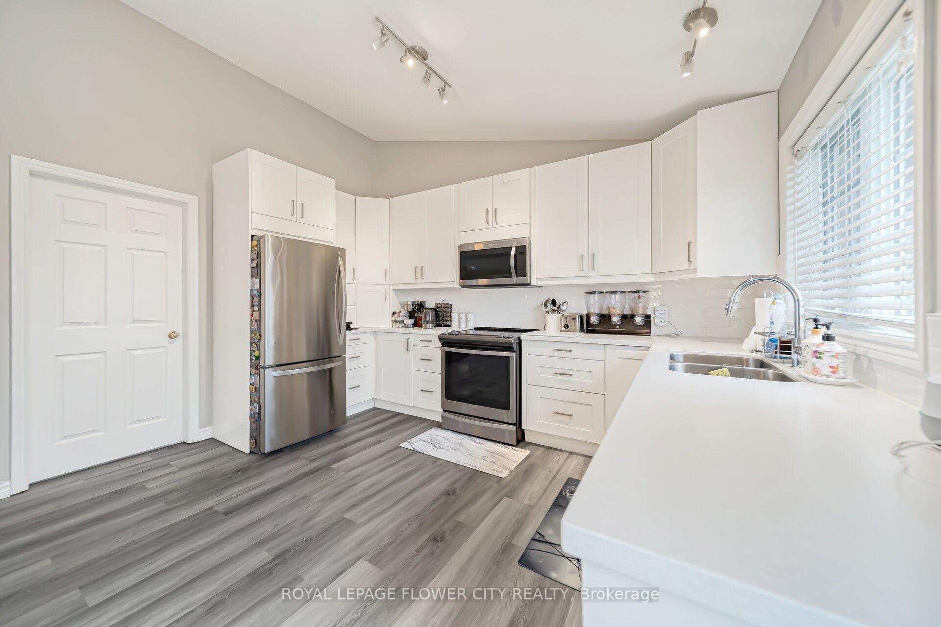 Photo 14 of 14 Stardust Drive N, Thames Centre, Rural Thames Centre — HOMEH