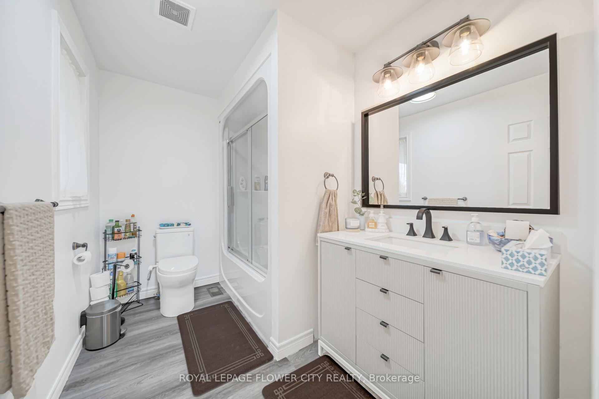 Photo 22 of 14 Stardust Drive N, Thames Centre, Rural Thames Centre — HOMEH
