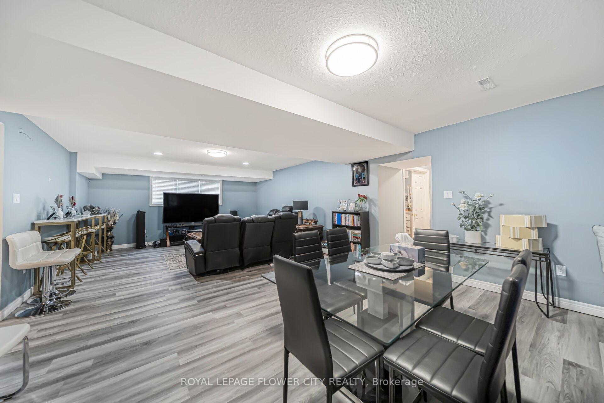 Photo 26 of 14 Stardust Drive N, Thames Centre, Rural Thames Centre — HOMEH