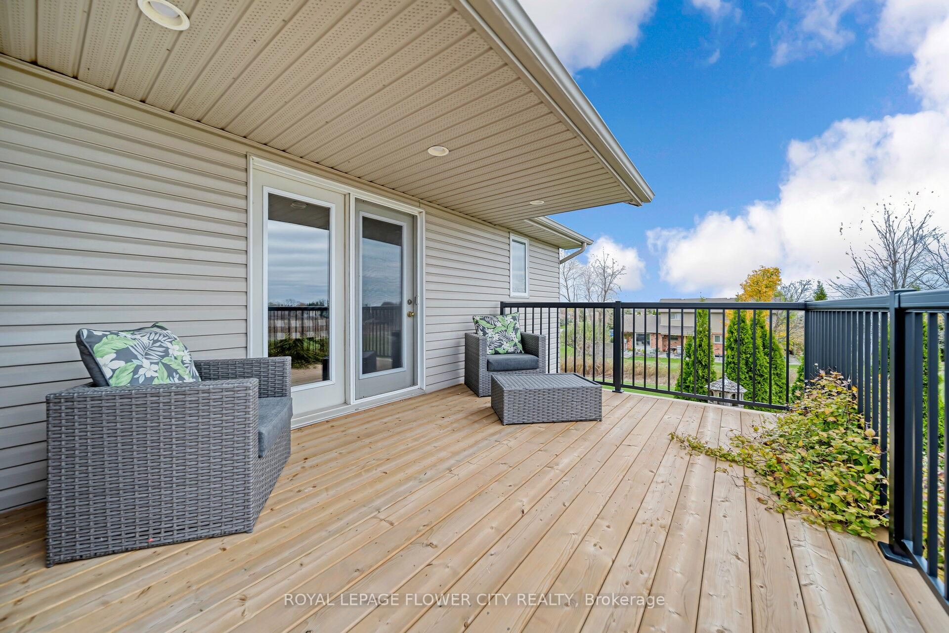 Photo 37 of 14 Stardust Drive N, Thames Centre, Rural Thames Centre — HOMEH