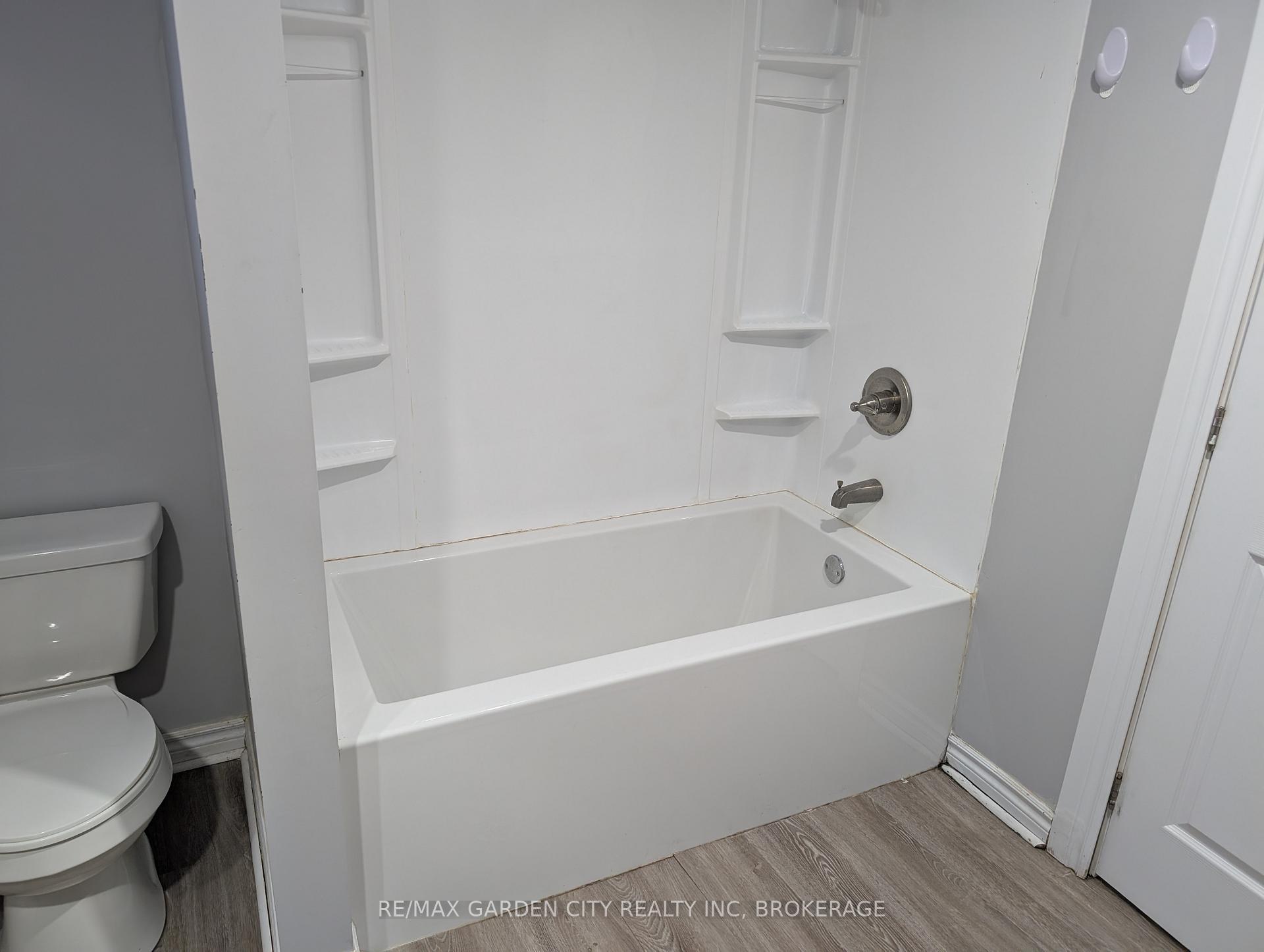 Photo 23 of 5 Calcott Court, Thorold, Confederation Heights — HOMEH