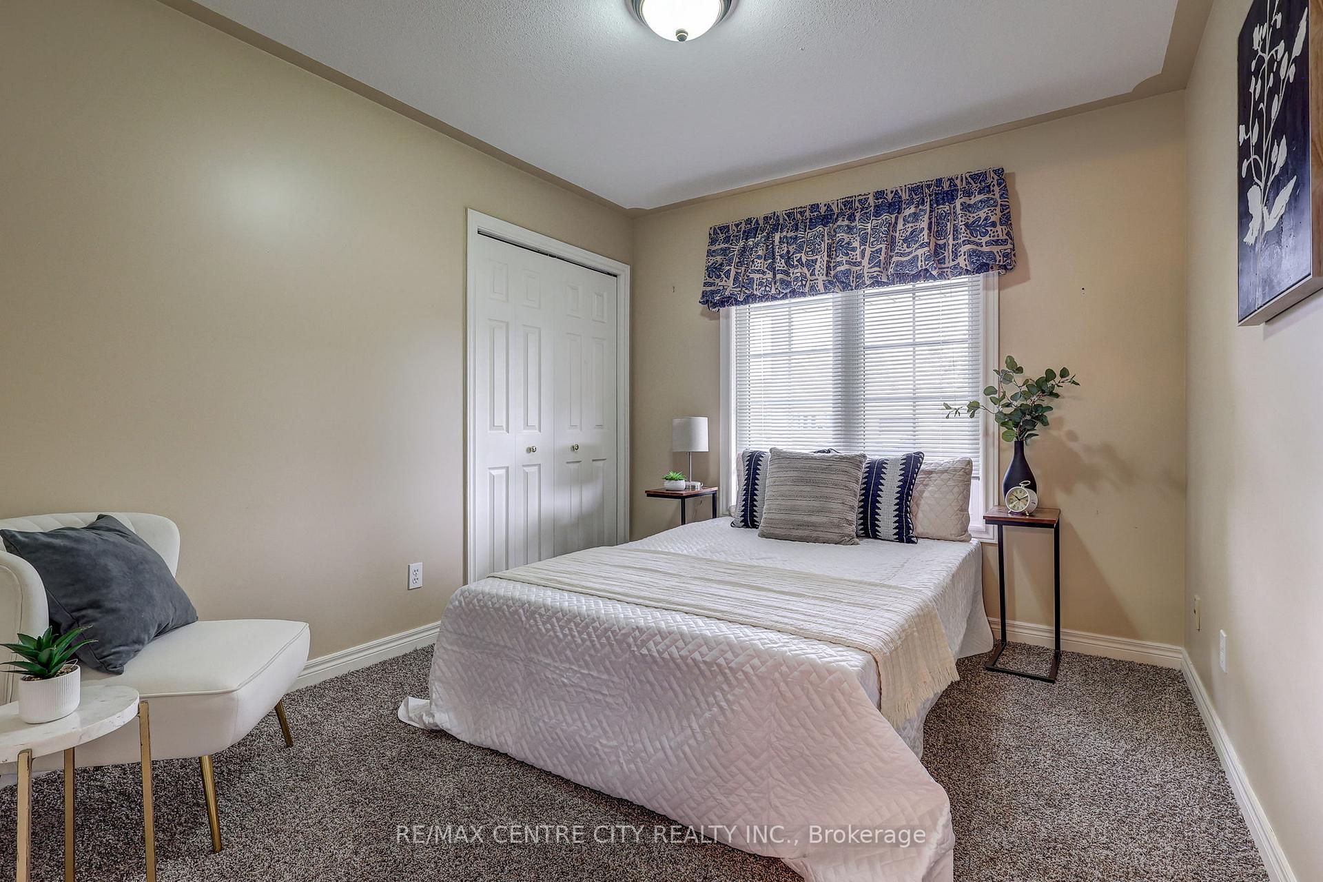Photo 13 of 92 Glendale Drive, Tillsonburg — HOMEH