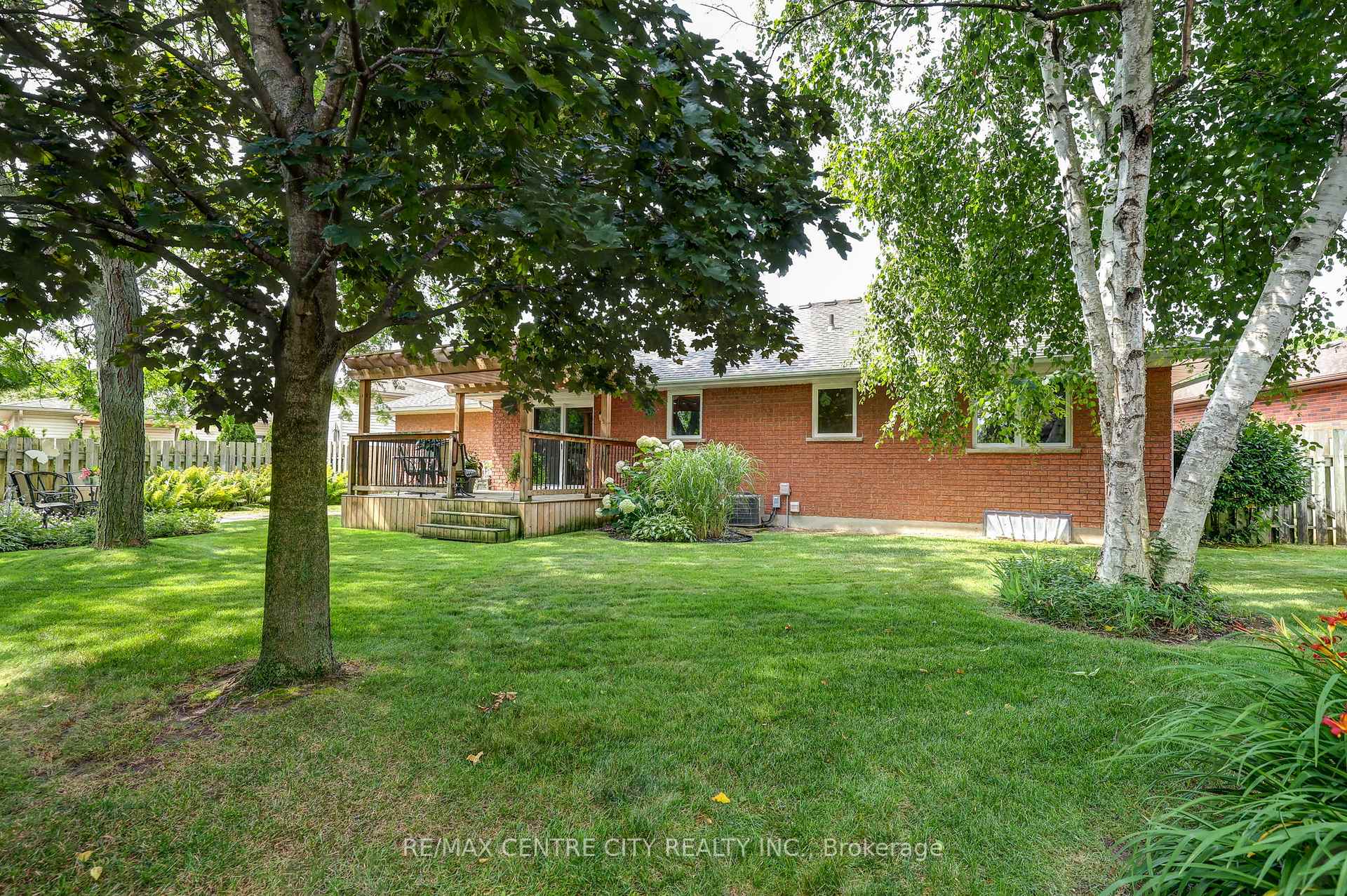 Photo 26 of 92 Glendale Drive, Tillsonburg — HOMEH