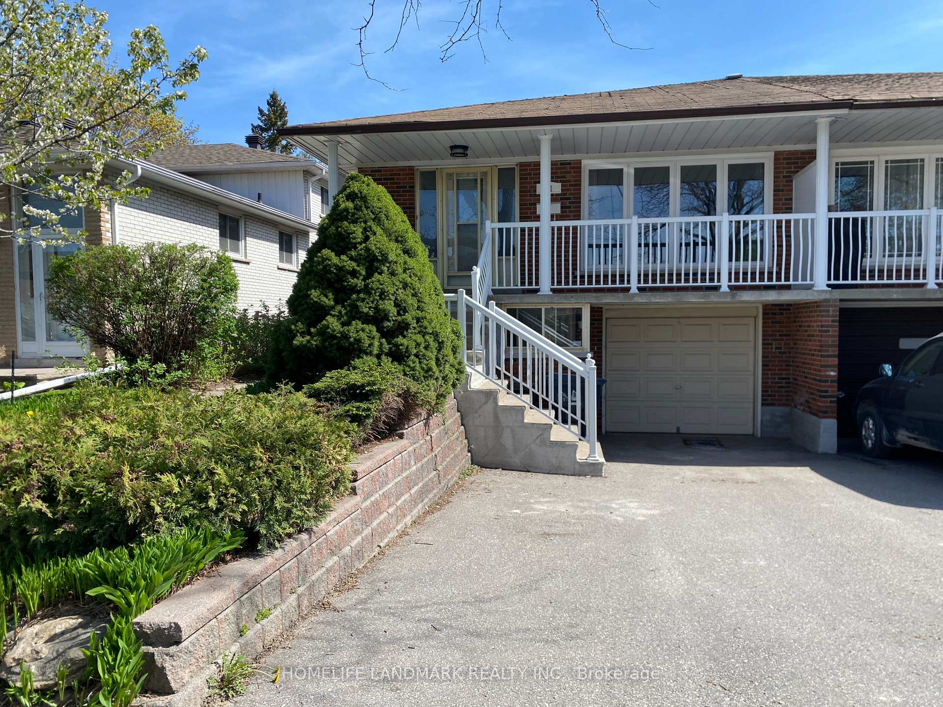 Front of 11 Pindar Crescent