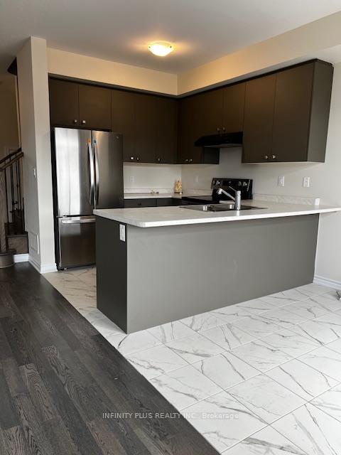 Photo 2 of 315 Vanilla Trail, Thorold, Rolling Meadows — HOMEH