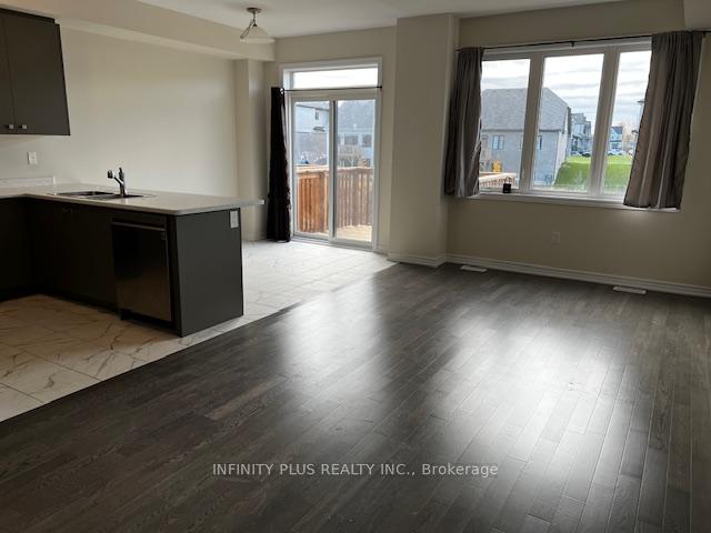 Photo 3 of 315 Vanilla Trail, Thorold, Rolling Meadows — HOMEH