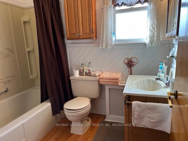 Photo 12 of 19 Cleveland Street, Thorold, Thorold Downtown — HOMEH