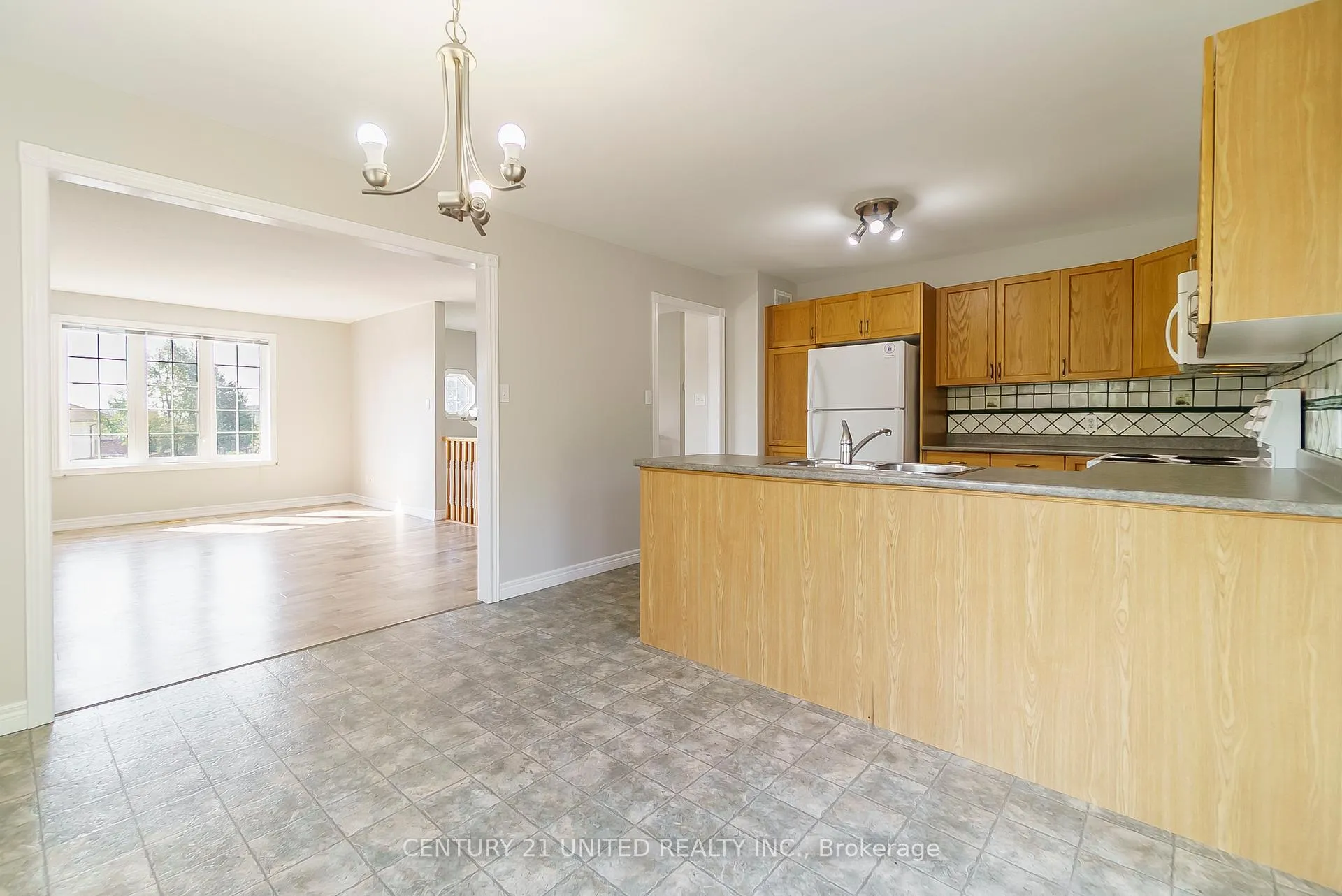 Photo 8 of 1080 Afton Road, Peterborough, Otonabee Ward 1 — HOMEH