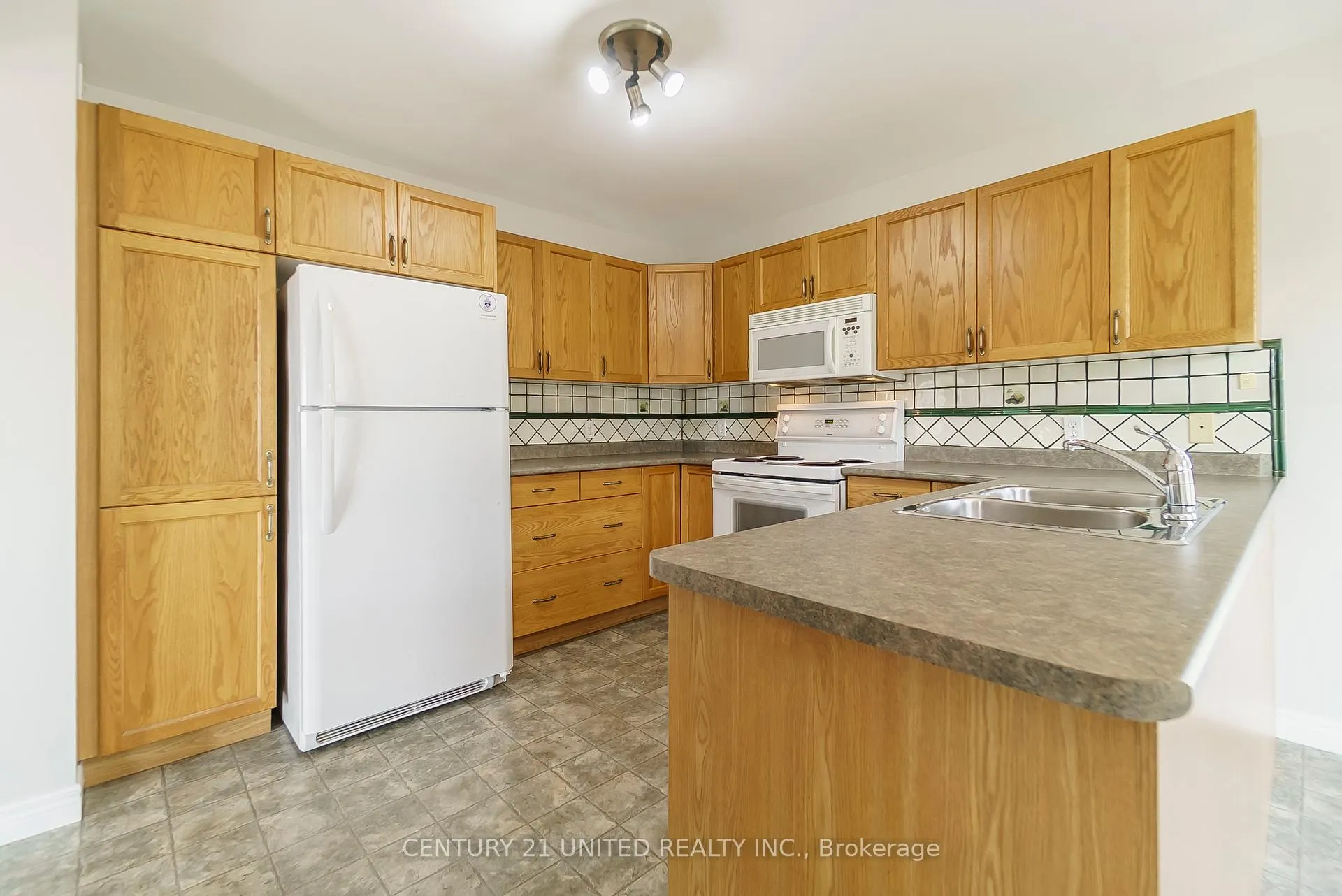 Photo 10 of 1080 Afton Road, Peterborough, Otonabee Ward 1 — HOMEH