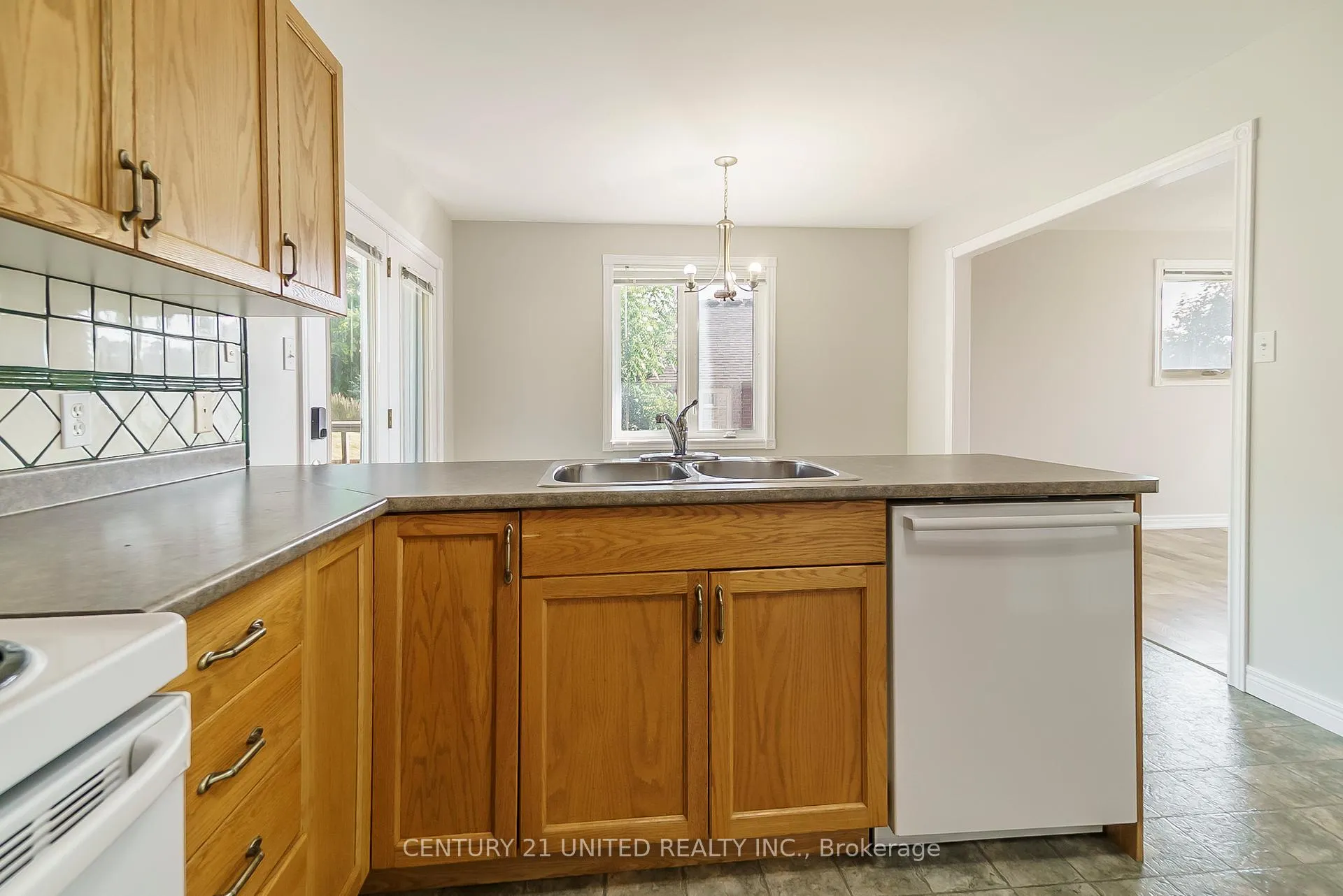 Photo 11 of 1080 Afton Road, Peterborough, Otonabee Ward 1 — HOMEH