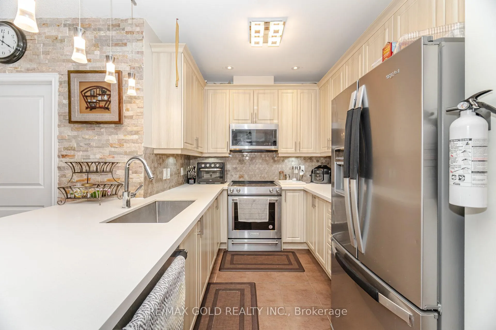 Photo 7 of Unit 715, 7325 Markham Road, Markham, Cedarwood — HOMEH