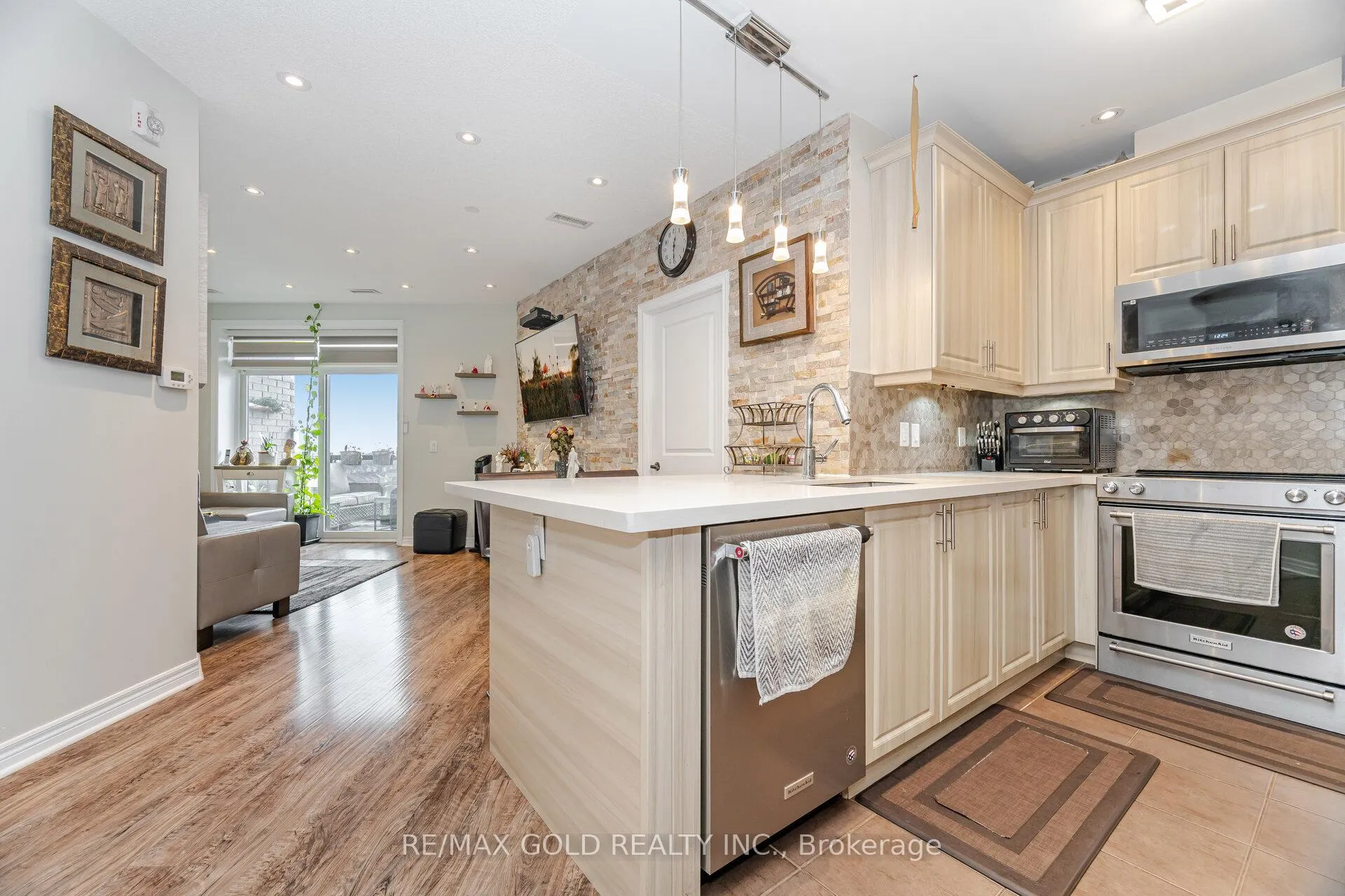 Photo 10 of Unit 715, 7325 Markham Road, Markham, Cedarwood — HOMEH