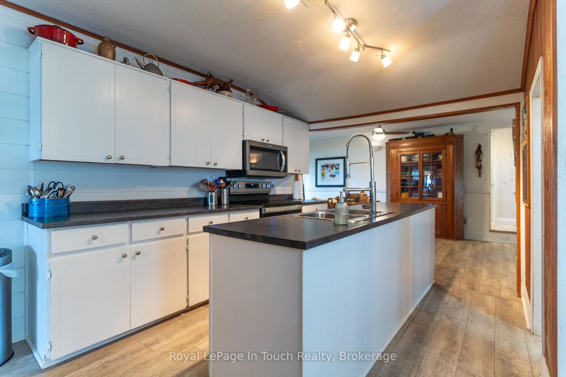 Photo 8 of 434 Tiny Beaches Road S, Tiny, Rural Tiny — HOMEH
