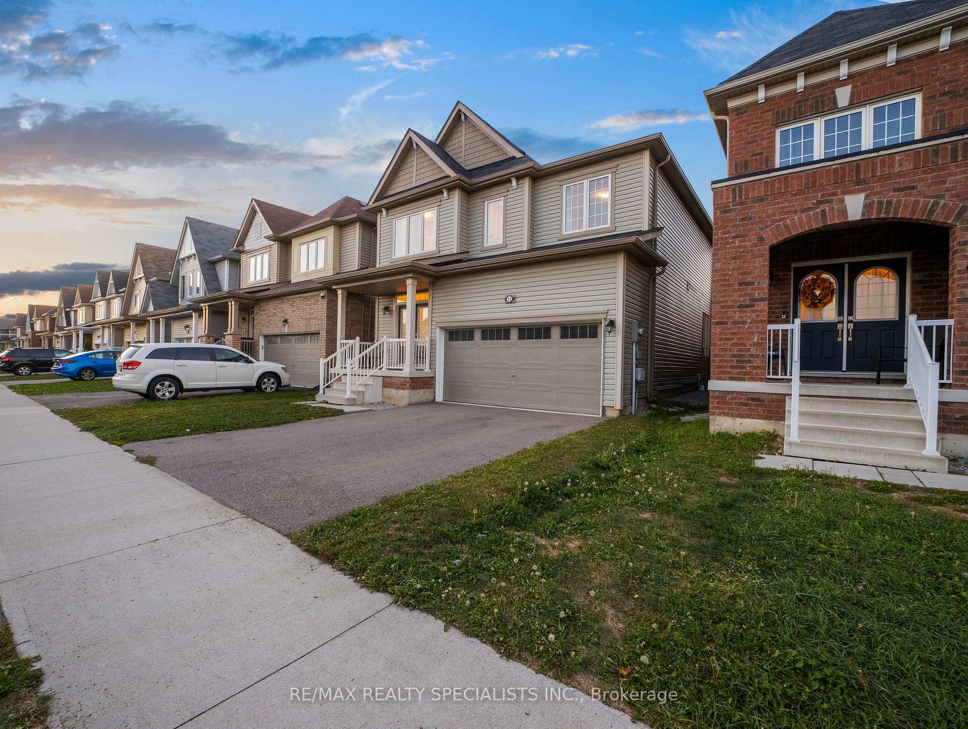 Photo 3 of 12 Vaughn Drive, Thorold, Hurricane/Merrittville — HOMEH