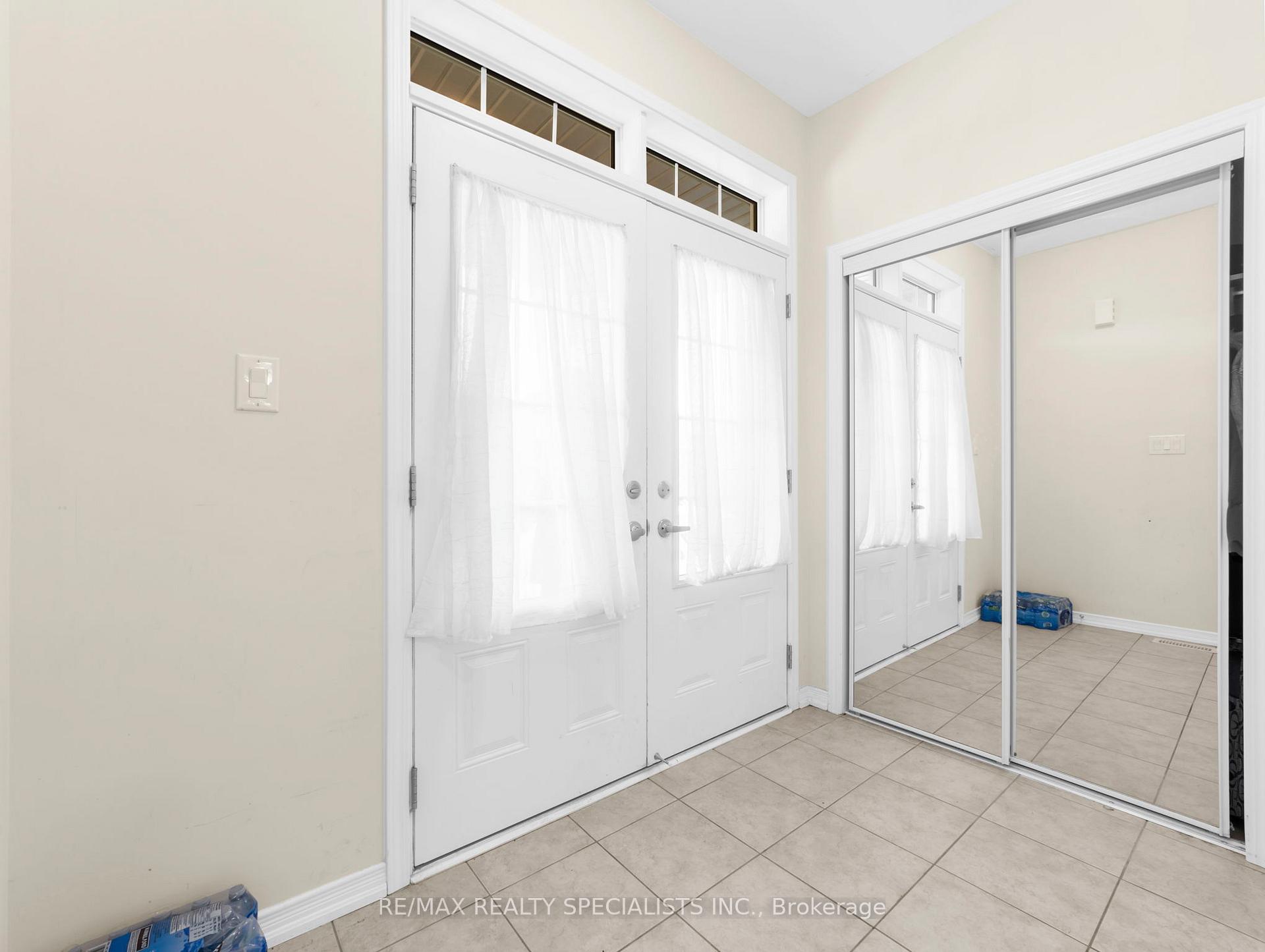 Photo 5 of 12 Vaughn Drive, Thorold, Hurricane/Merrittville — HOMEH