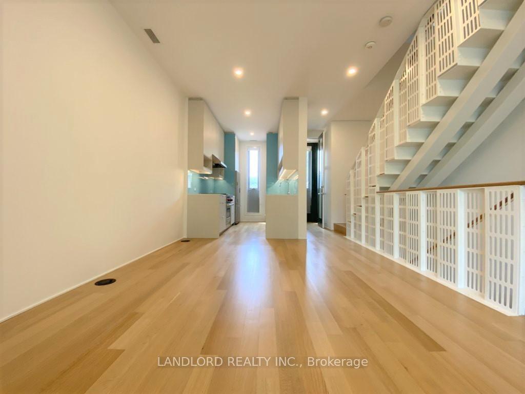 Photo 5 of Unit Th2, 15 Cummings Street, Toronto, South Riverdale — HOMEH
