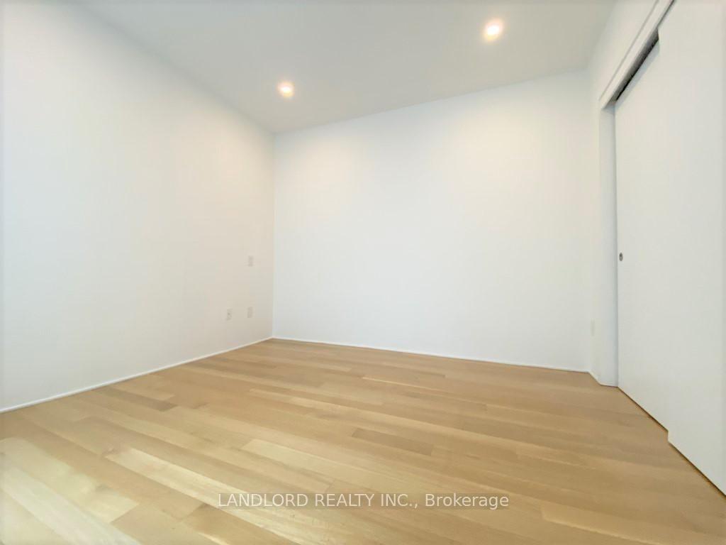 Photo 11 of Unit Th2, 15 Cummings Street, Toronto, South Riverdale — HOMEH