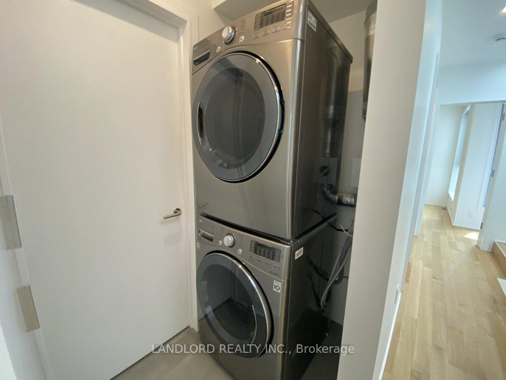 Photo 14 of Unit Th2, 15 Cummings Street, Toronto, South Riverdale — HOMEH
