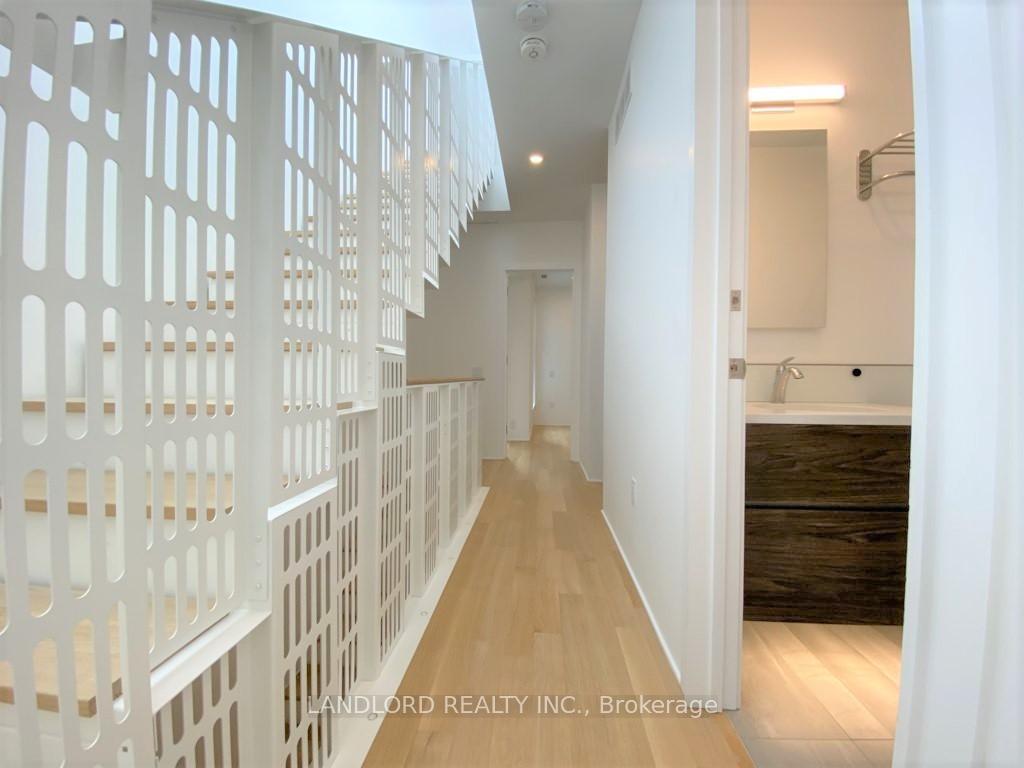 Photo 16 of Unit Th2, 15 Cummings Street, Toronto, South Riverdale — HOMEH