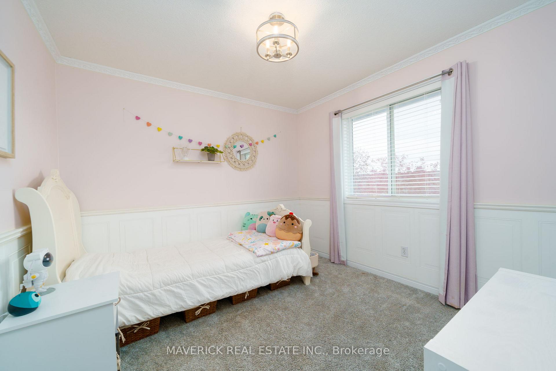 Photo 26 of 15 Mapleridge Crescent, Thames Centre, Dorchester — HOMEH