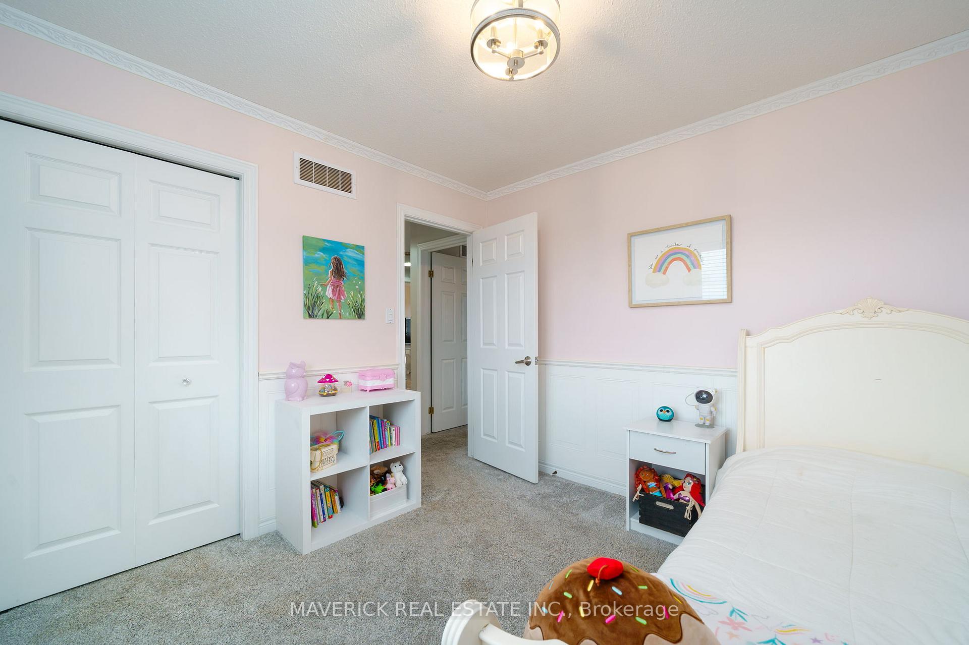 Photo 27 of 15 Mapleridge Crescent, Thames Centre, Dorchester — HOMEH