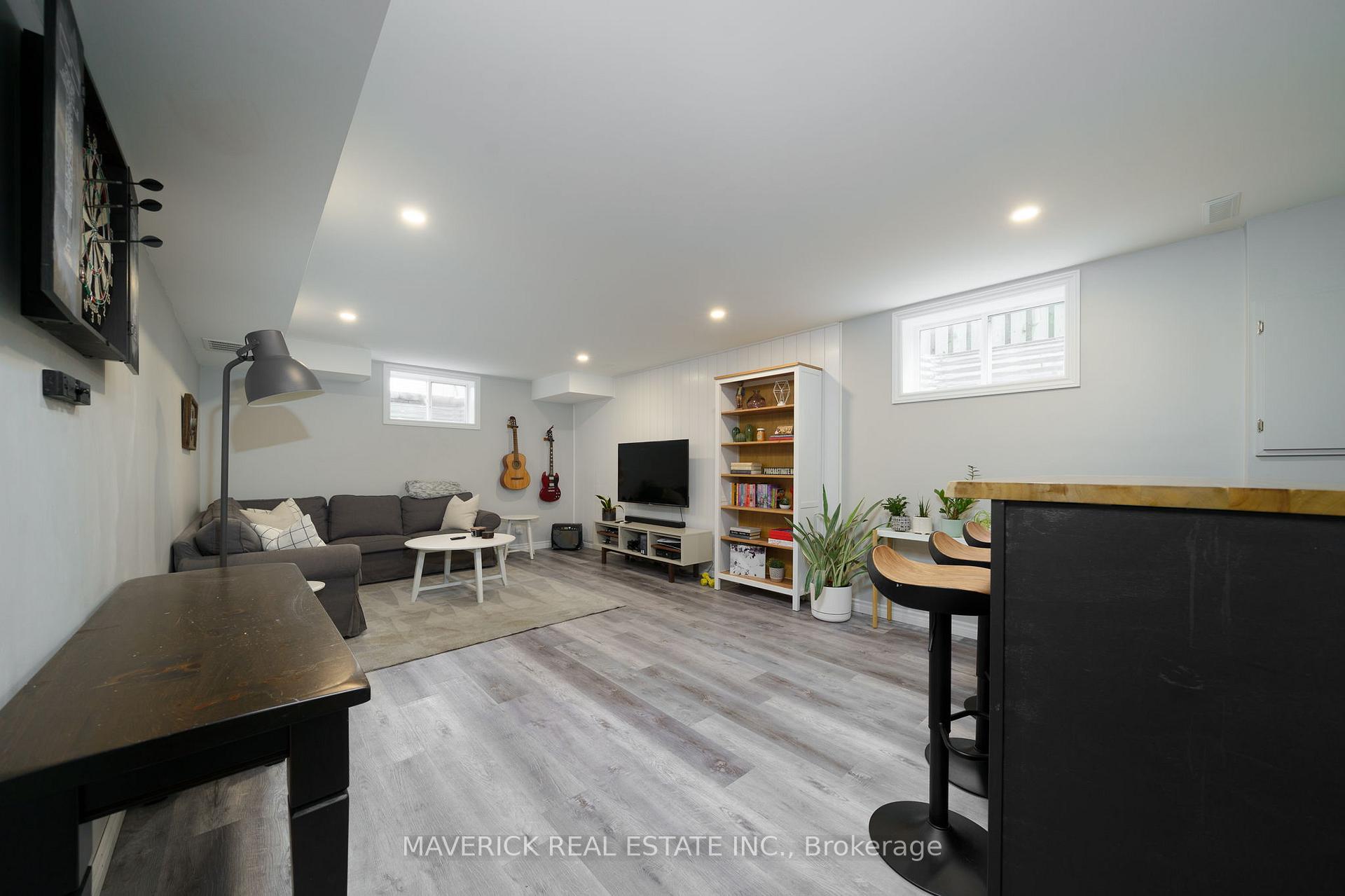 Photo 33 of 15 Mapleridge Crescent, Thames Centre, Dorchester — HOMEH