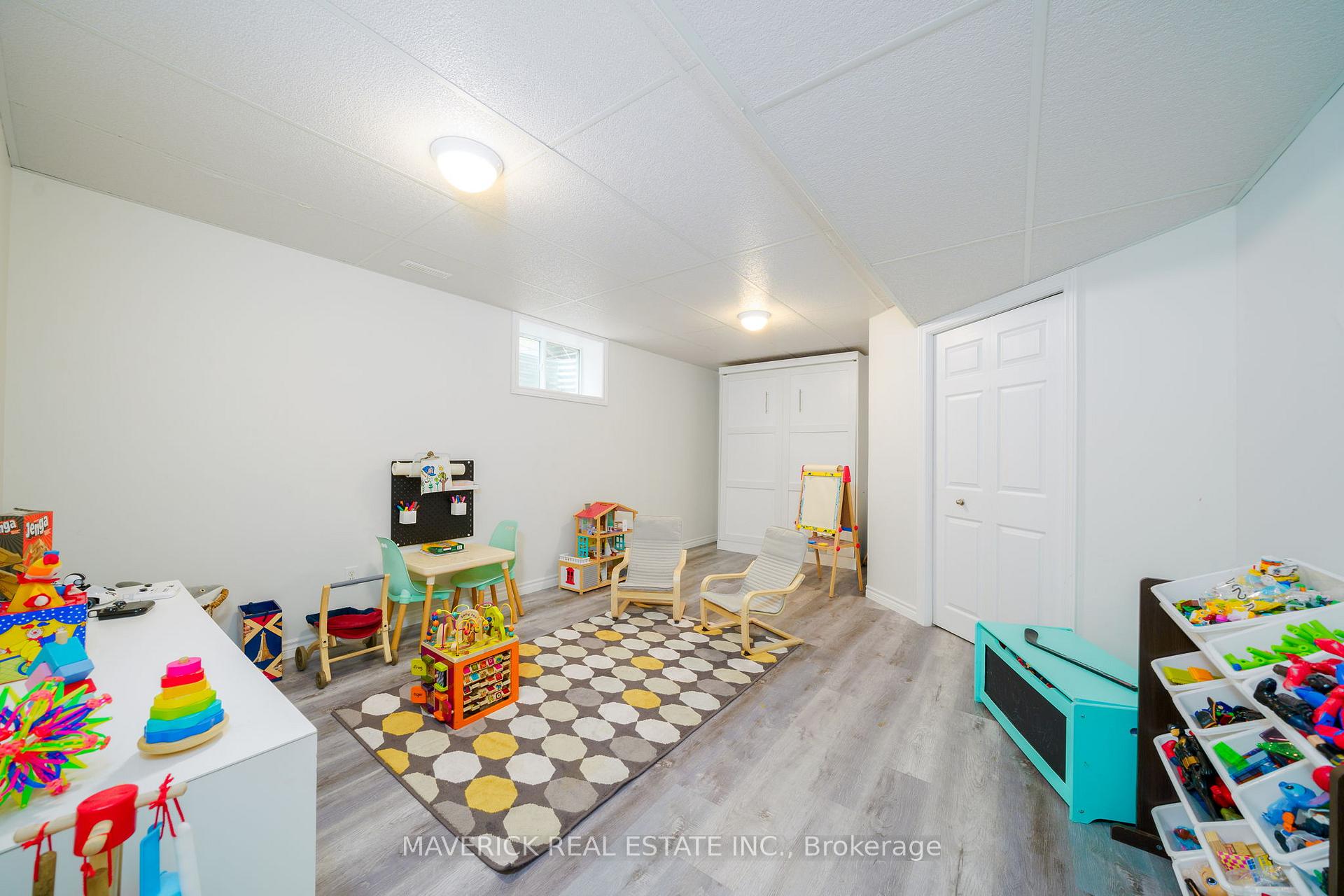 Photo 37 of 15 Mapleridge Crescent, Thames Centre, Dorchester — HOMEH