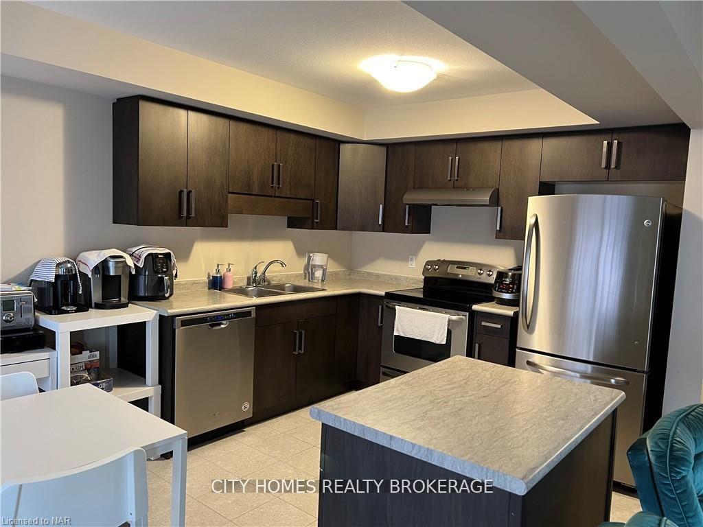 Photo 5 of 32 Wilkerson Street, Thorold, Hurricane/Merrittville — HOMEH