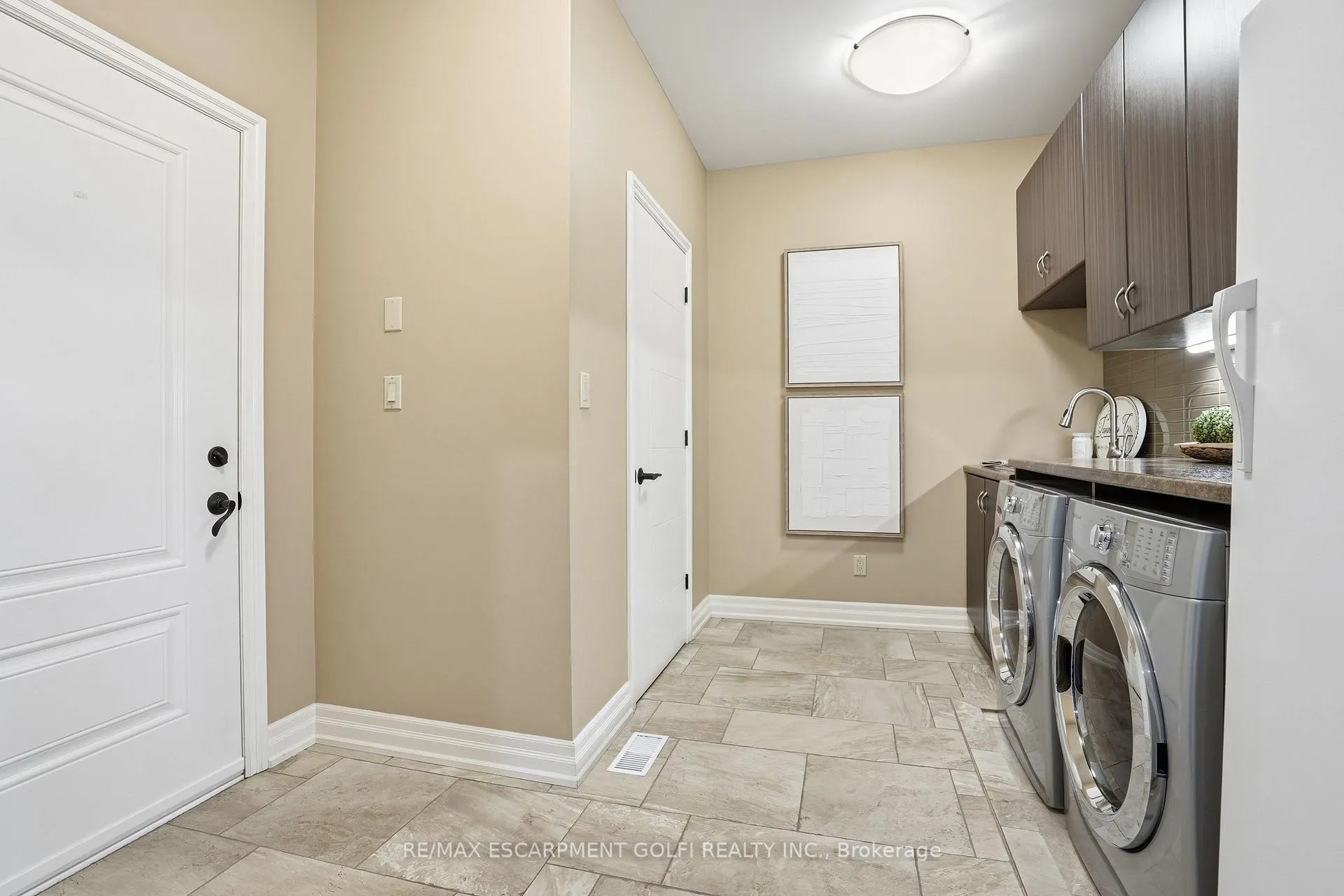 Photo 12 of 4085 Jordan Road, Lincoln, Lincoln-Jordan/Vineland — HOMEH