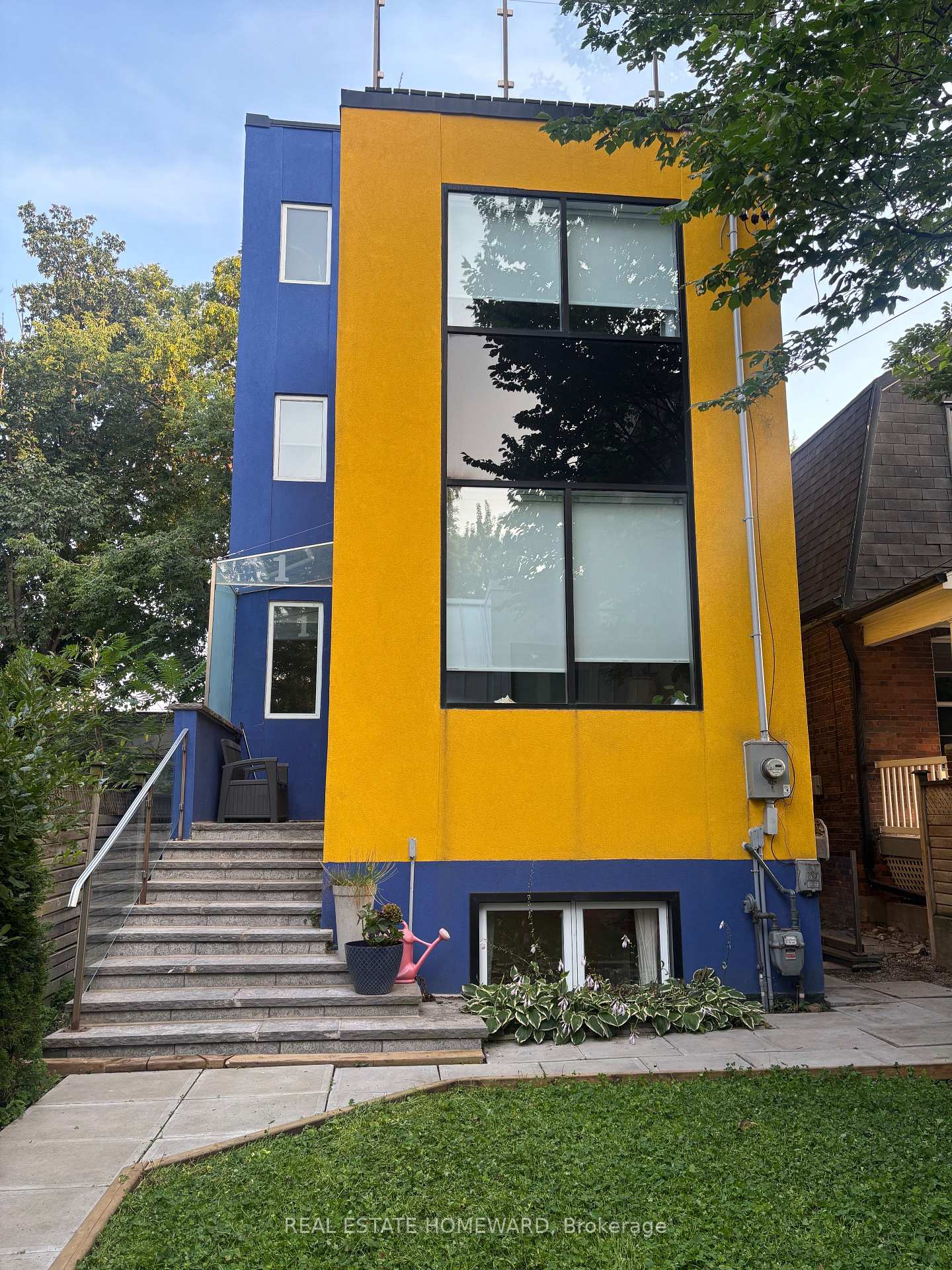 Photo 1 of Unit Lower, 1 Minto Street, Toronto, Greenwood-Coxwell — HOMEH