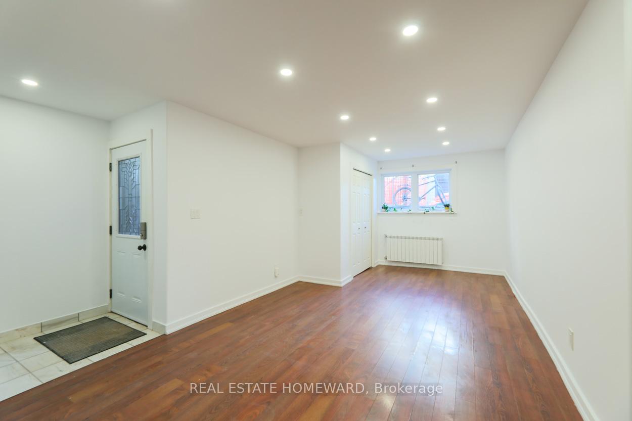 Photo 3 of Unit Lower, 1 Minto Street, Toronto, Greenwood-Coxwell — HOMEH