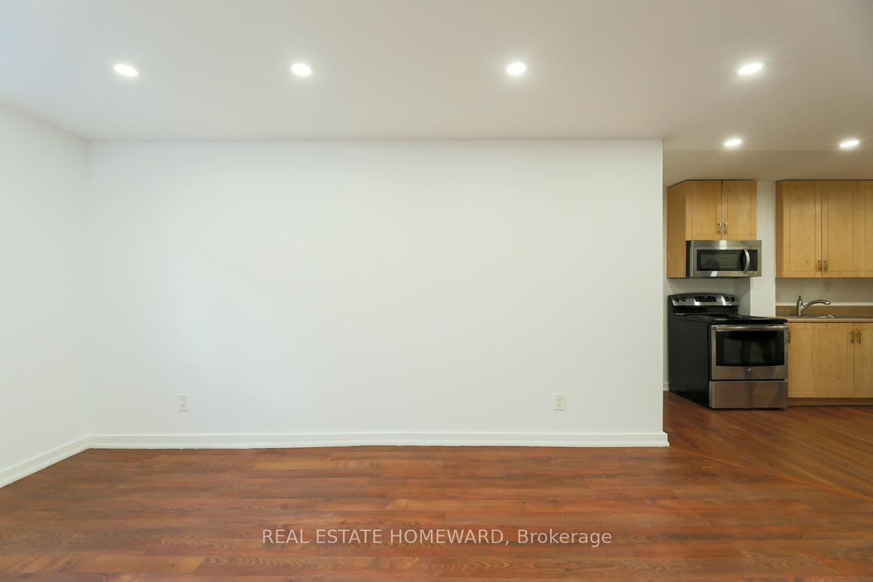 Photo 5 of Unit Lower, 1 Minto Street, Toronto, Greenwood-Coxwell — HOMEH