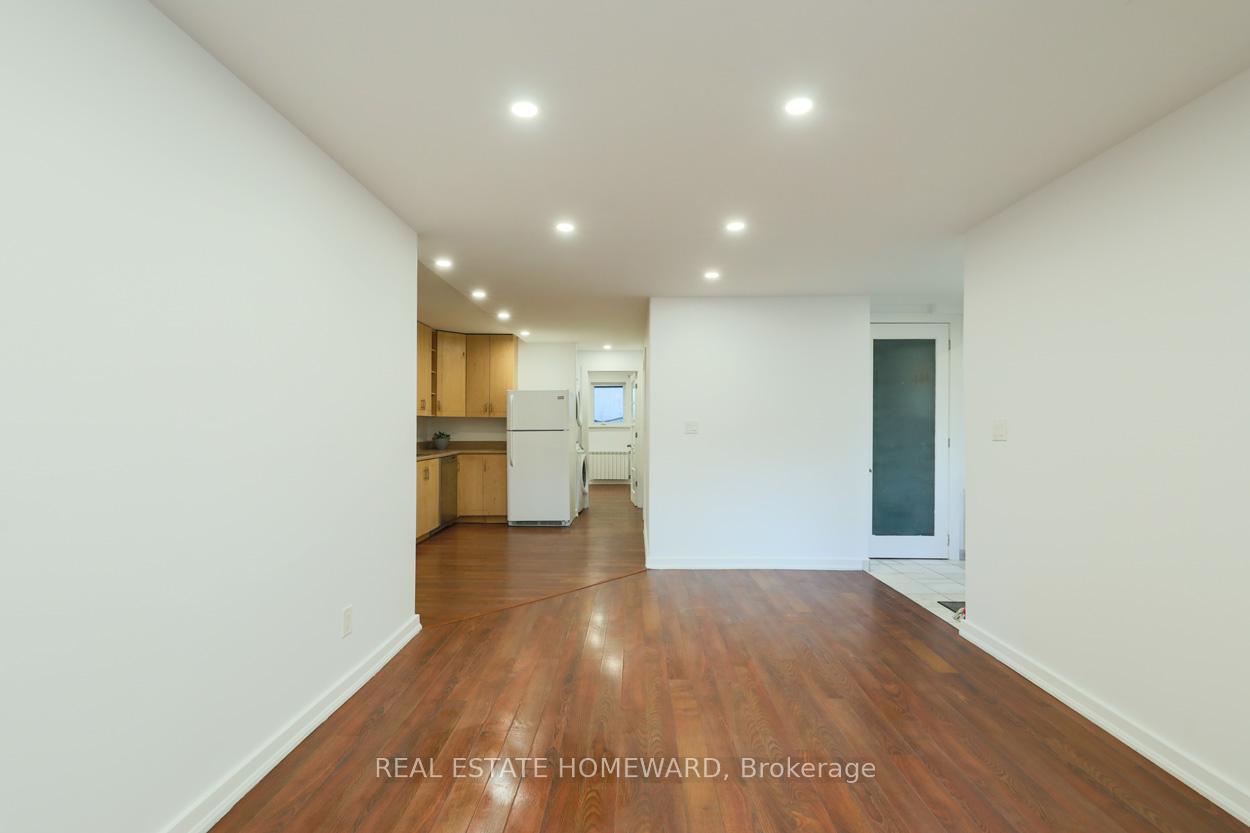 Photo 6 of Unit Lower, 1 Minto Street, Toronto, Greenwood-Coxwell — HOMEH