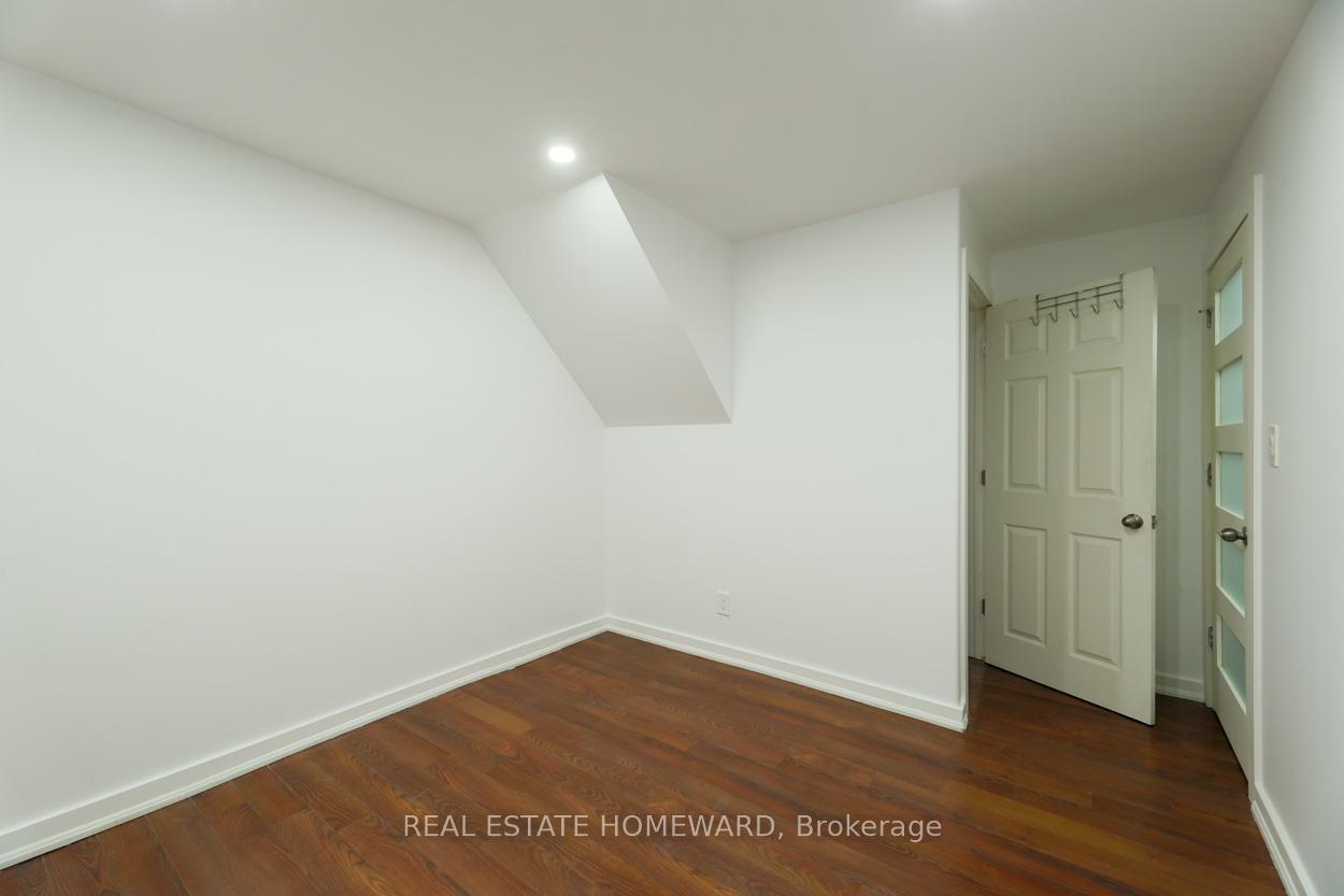 Photo 8 of Unit Lower, 1 Minto Street, Toronto, Greenwood-Coxwell — HOMEH