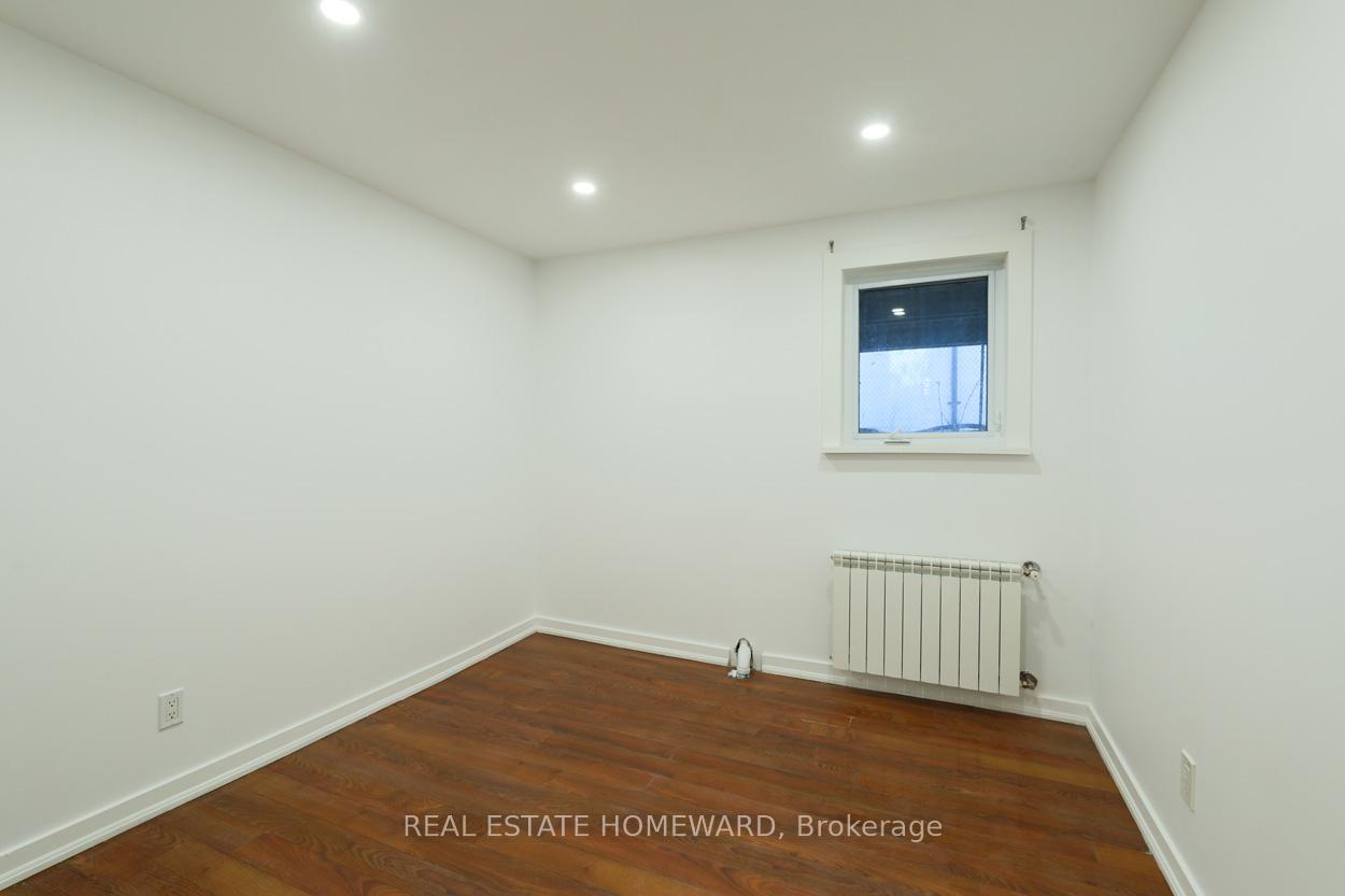 Photo 10 of Unit Lower, 1 Minto Street, Toronto, Greenwood-Coxwell — HOMEH