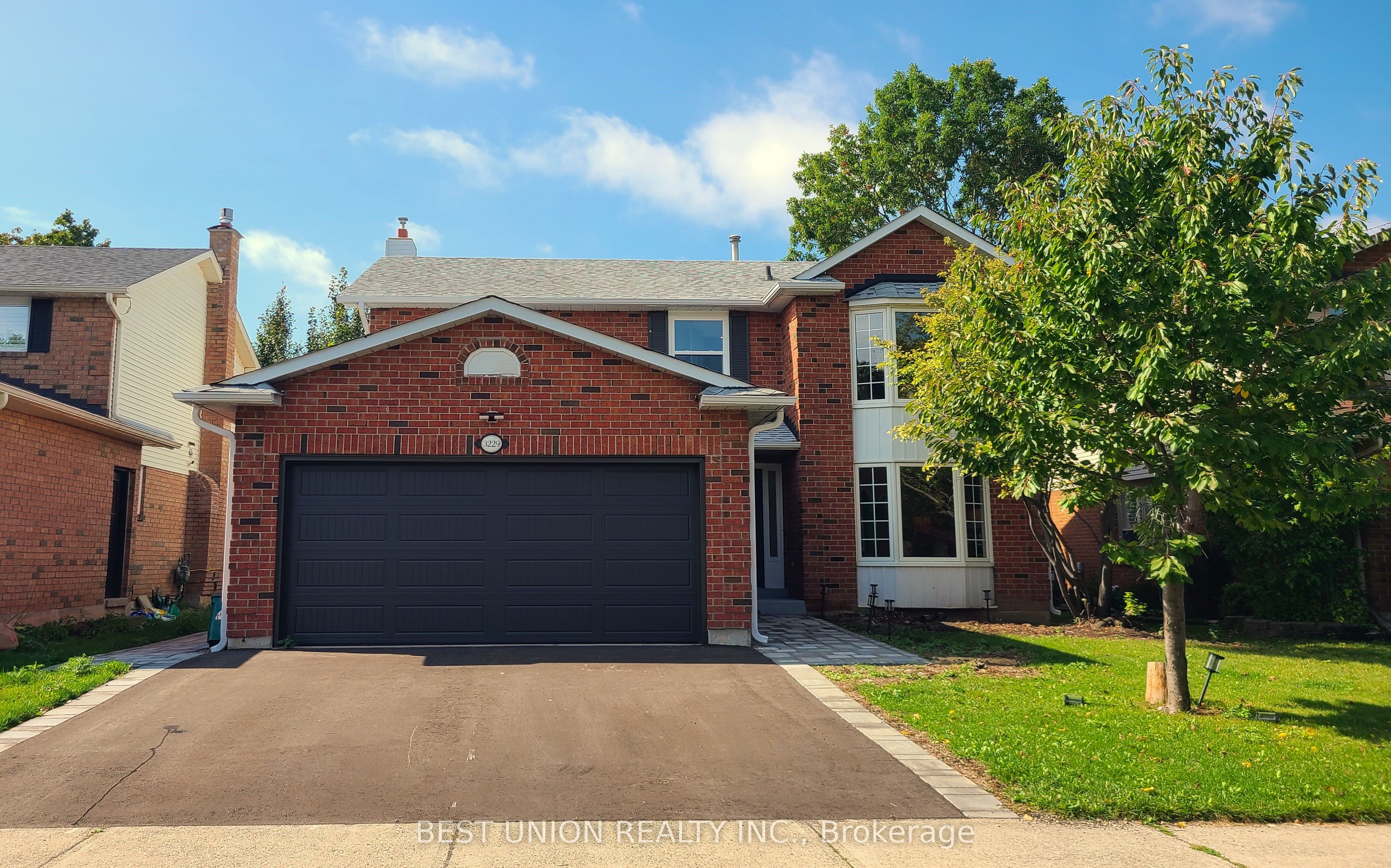 Photo 2 of 3229 Appollo Road, Burlington, Headon — HOMEH