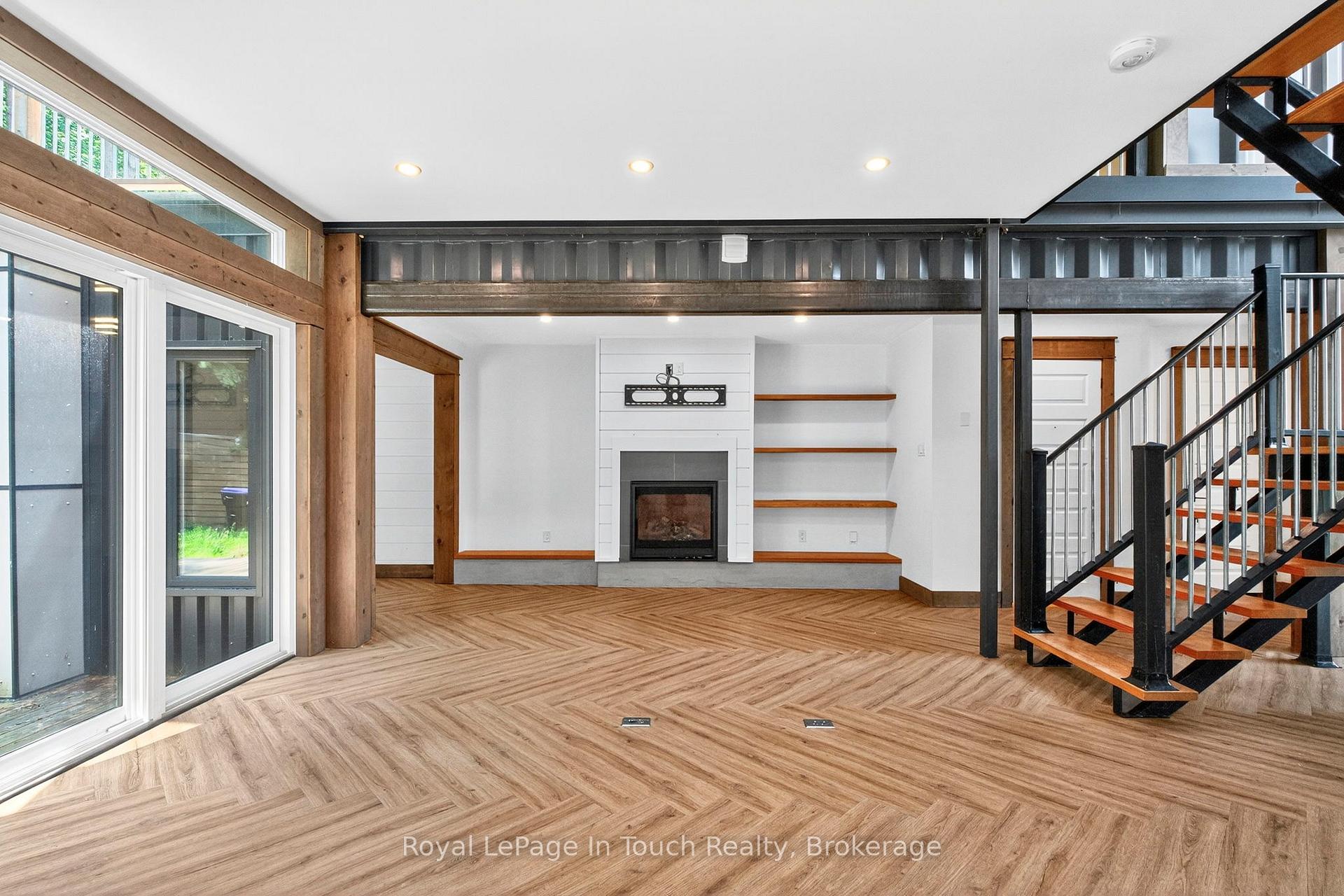 Photo 6 of 91 Andrew Drive, Tiny, Rural Tiny — HOMEH