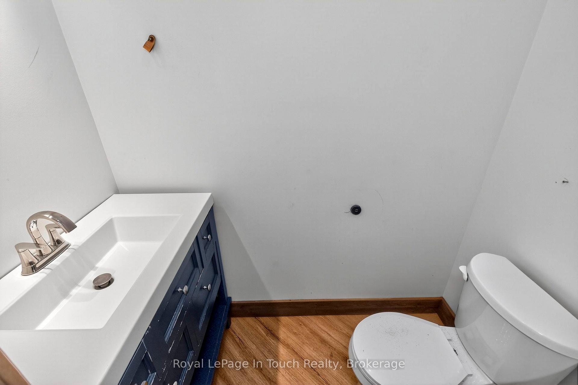 Photo 7 of 91 Andrew Drive, Tiny, Rural Tiny — HOMEH