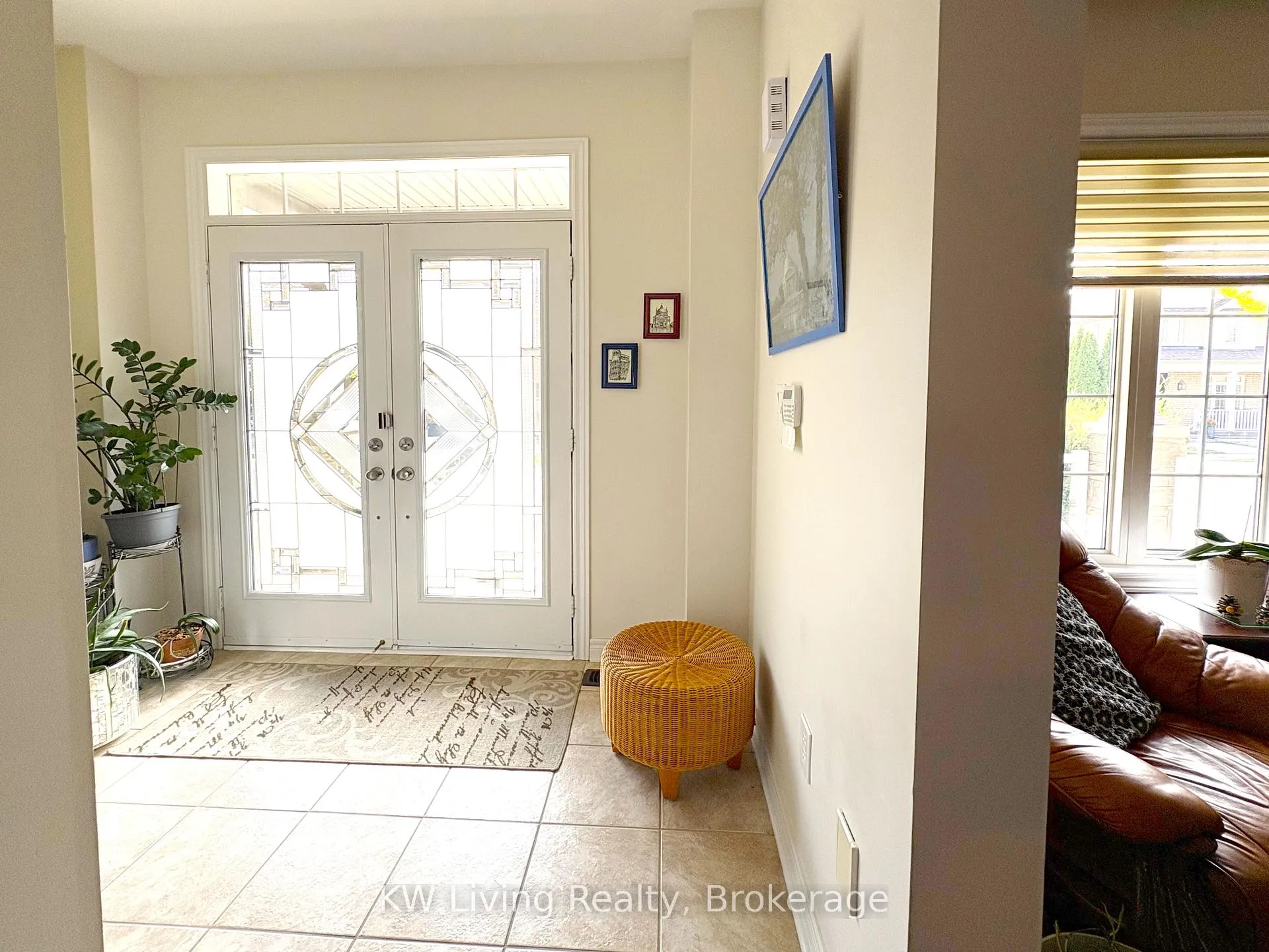 Photo 4 of 20 Autumn Glow Drive, Markham, Cornell — HOMEH