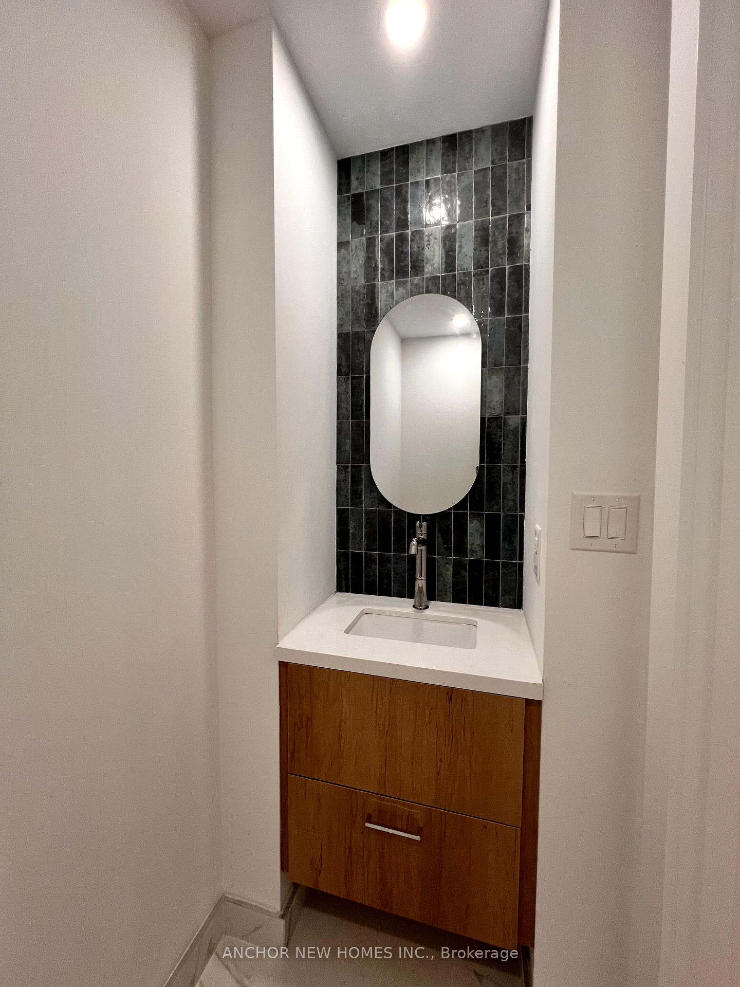 Photo 12 of 834 Sammon Avenue, Toronto, Danforth Village-East York — HOMEH