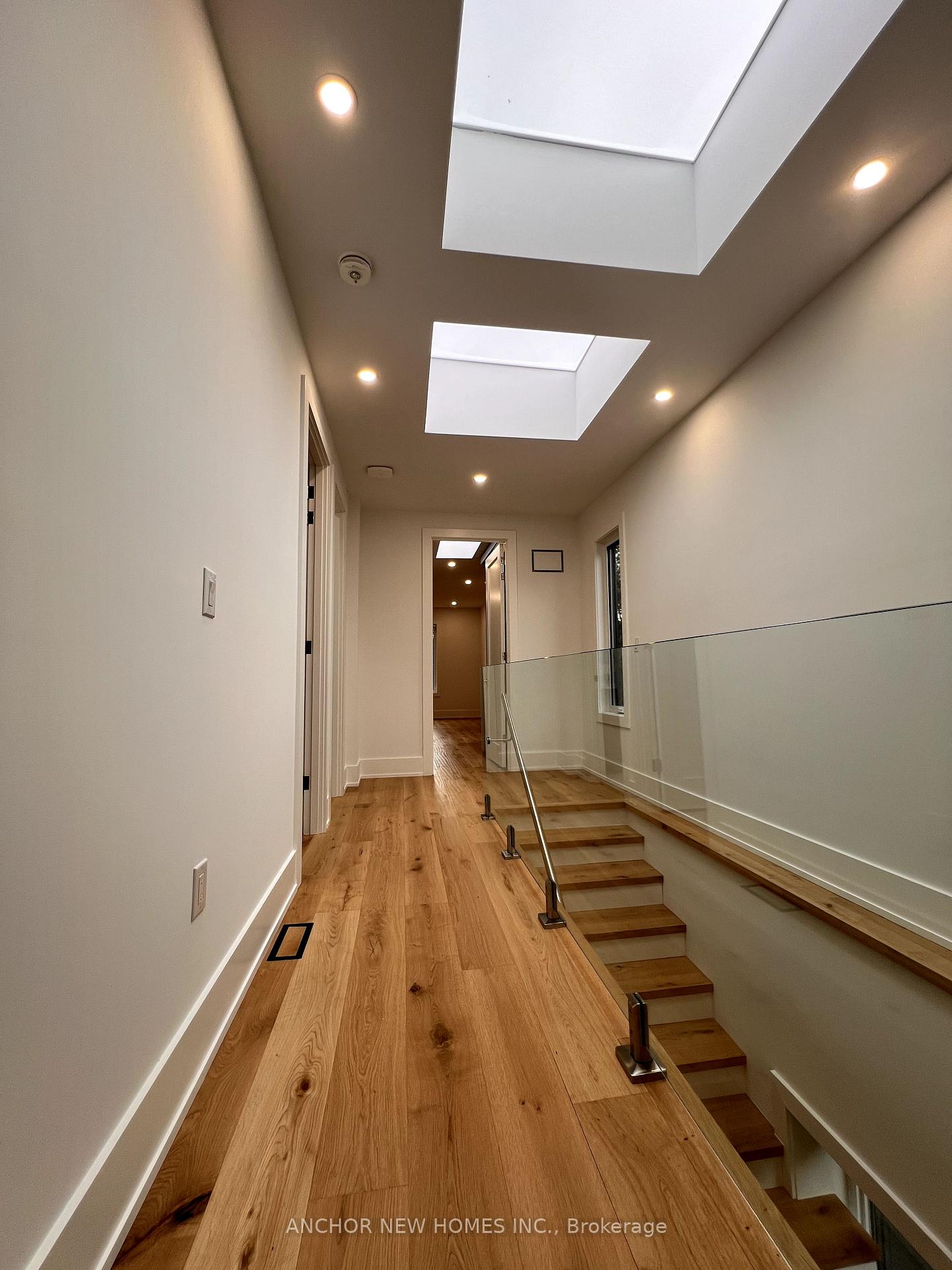 Photo 14 of 834 Sammon Avenue, Toronto, Danforth Village-East York — HOMEH
