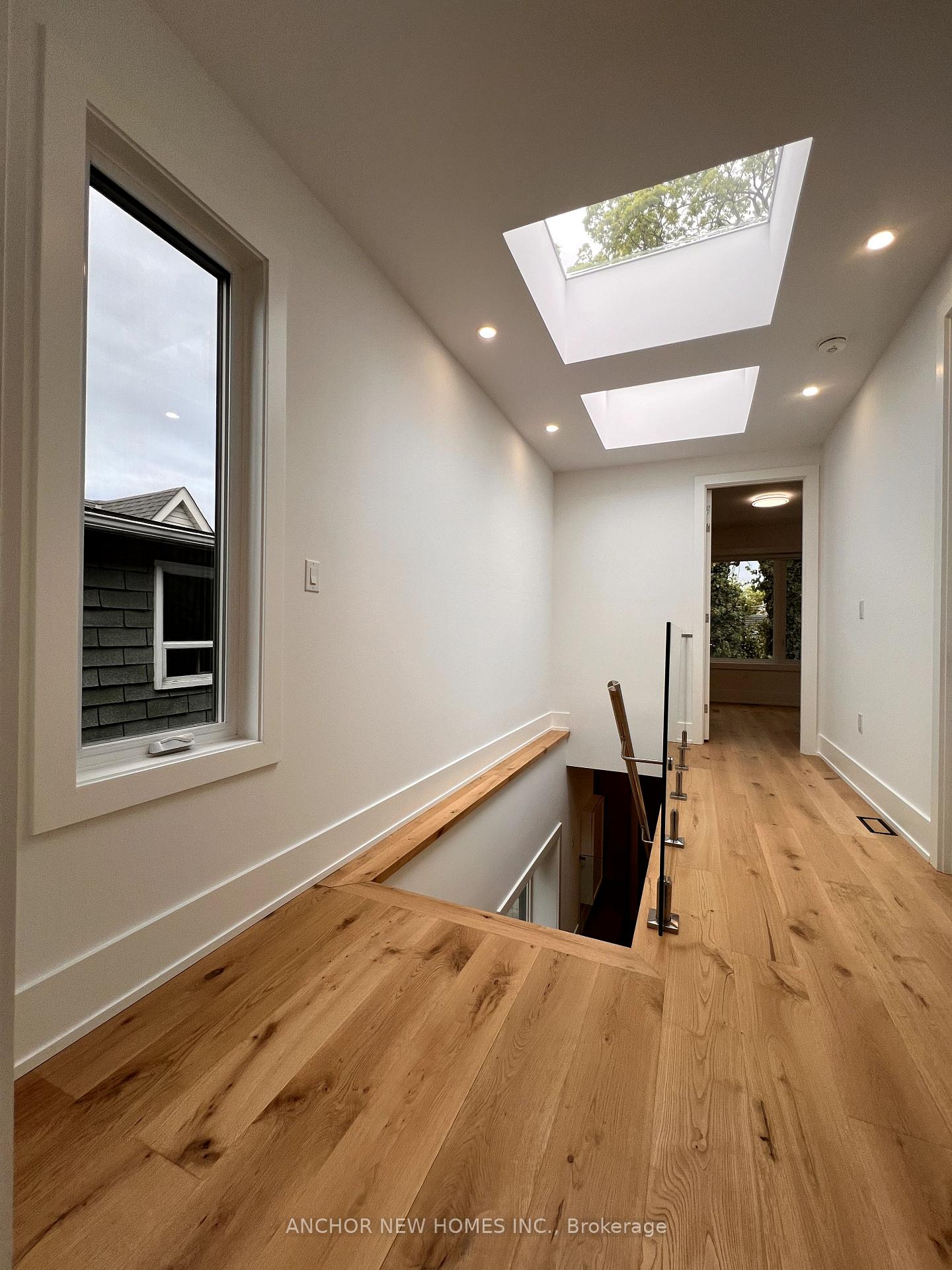 Photo 16 of 834 Sammon Avenue, Toronto, Danforth Village-East York — HOMEH