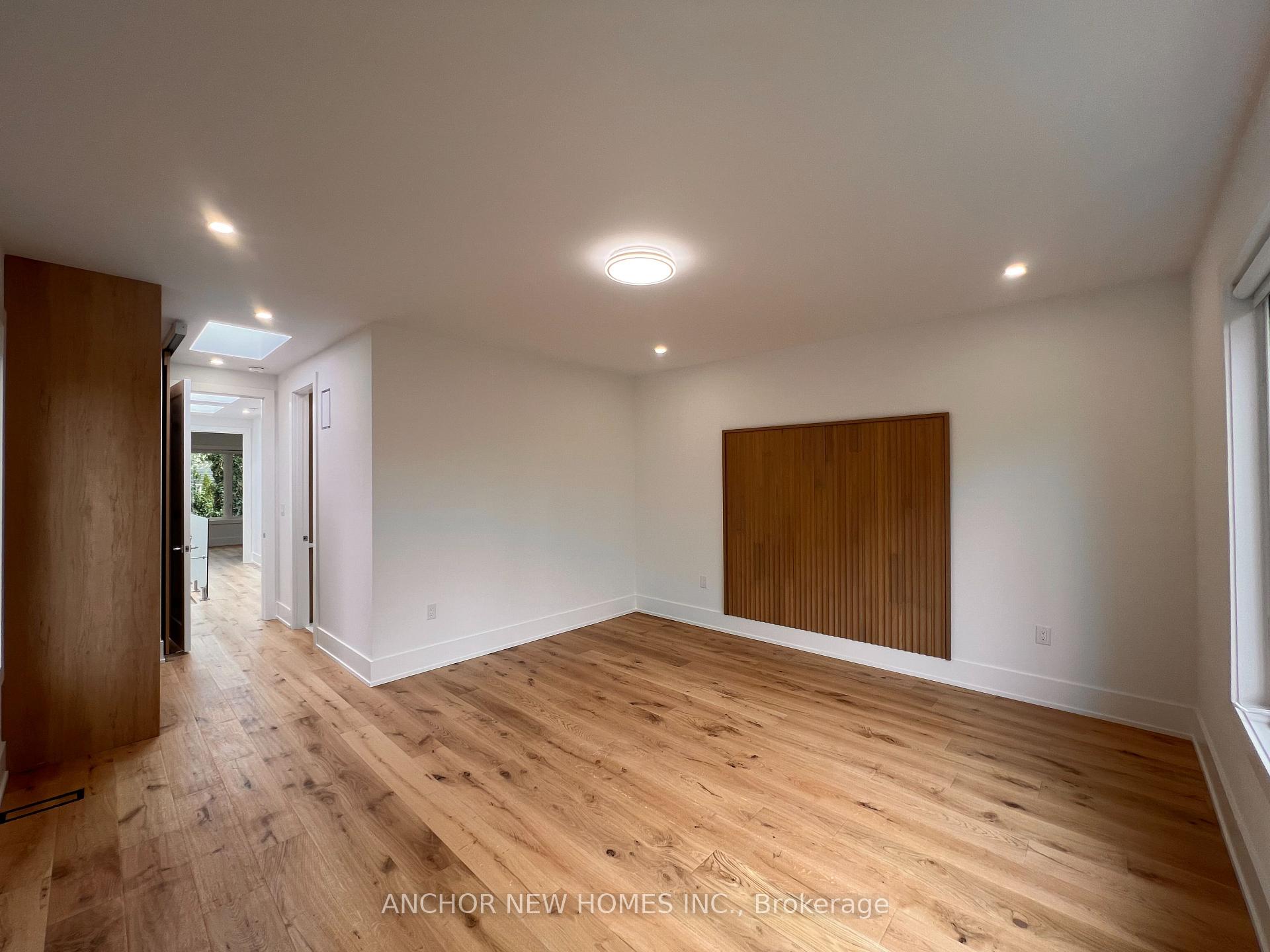 Photo 18 of 834 Sammon Avenue, Toronto, Danforth Village-East York — HOMEH