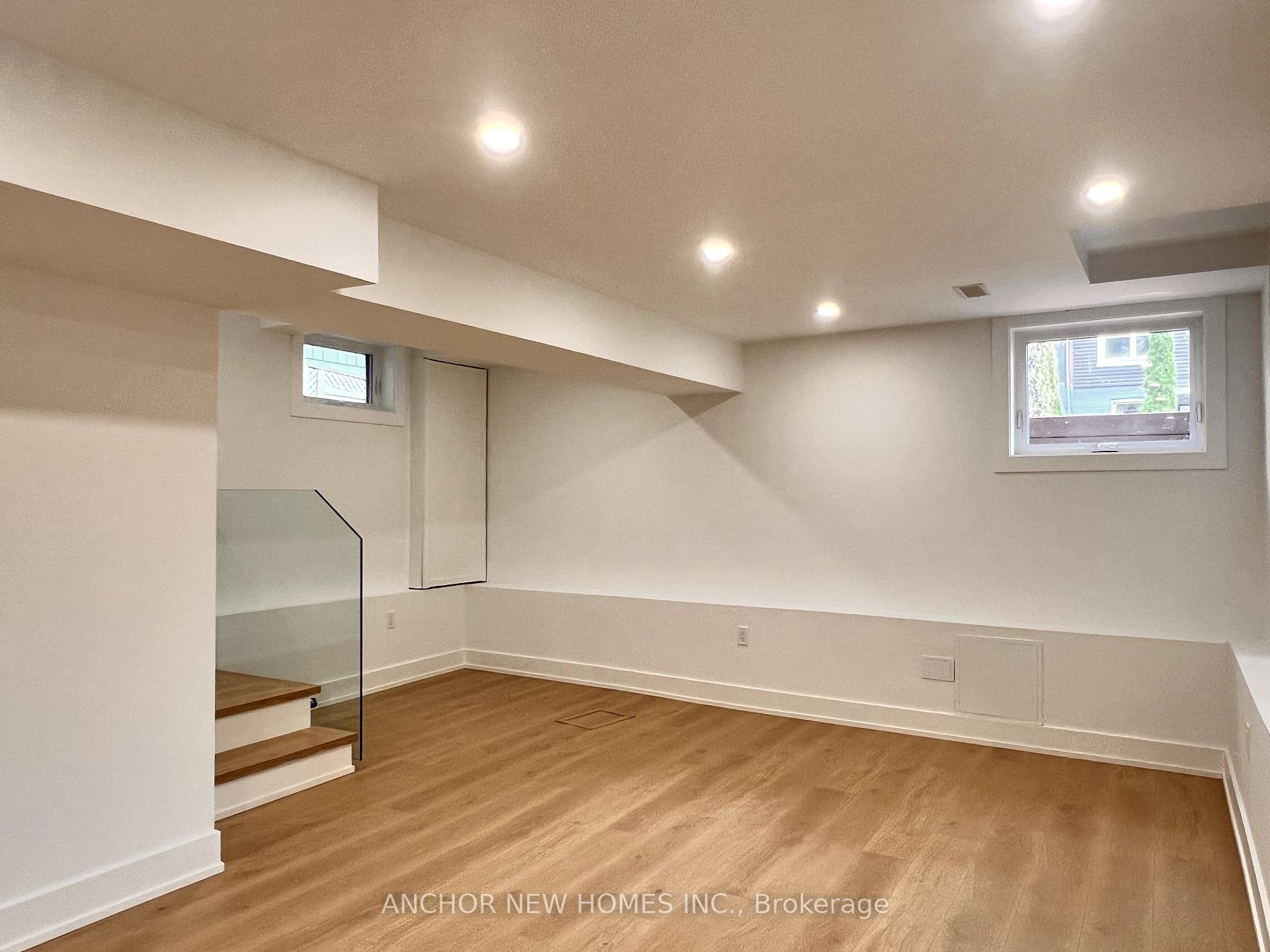 Photo 30 of 834 Sammon Avenue, Toronto, Danforth Village-East York — HOMEH