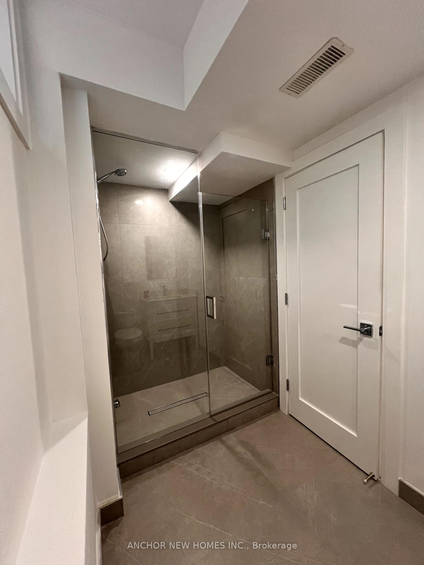 Photo 36 of 834 Sammon Avenue, Toronto, Danforth Village-East York — HOMEH