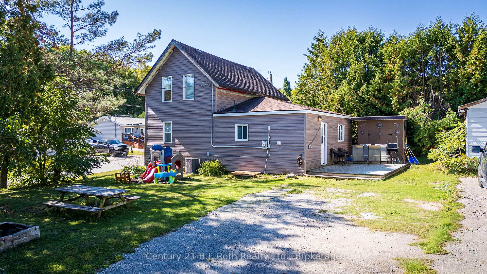 Photo 1 of 528 Camilla Street, Tay, Port McNicoll — HOMEH
