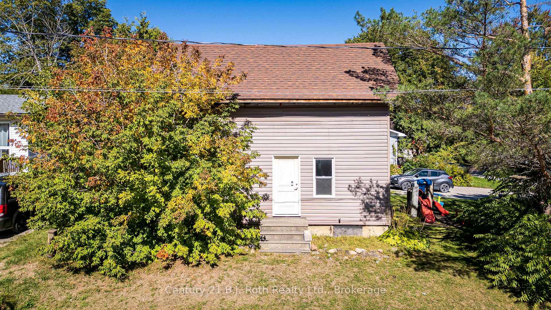Photo 6 of 528 Camilla Street, Tay, Port McNicoll — HOMEH